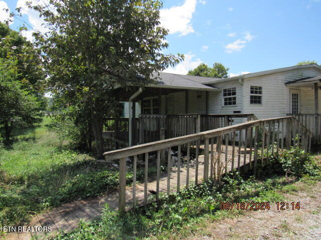 480 Russell Hill Road - Off Rd