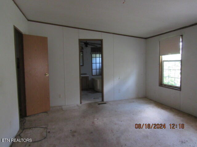 480 Russell Hill Road - Off Rd