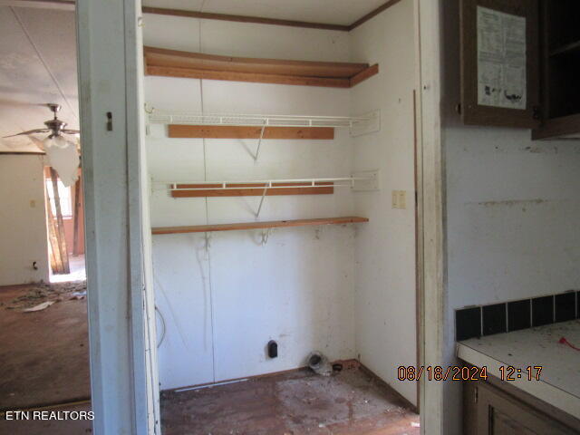 480 Russell Hill Road - Off Rd