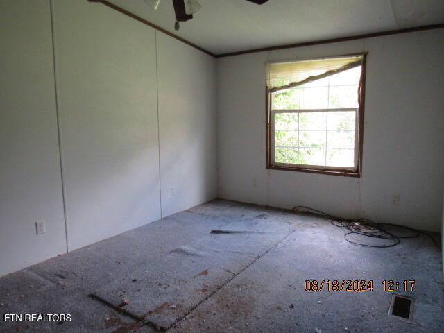 480 Russell Hill Road - Off Rd