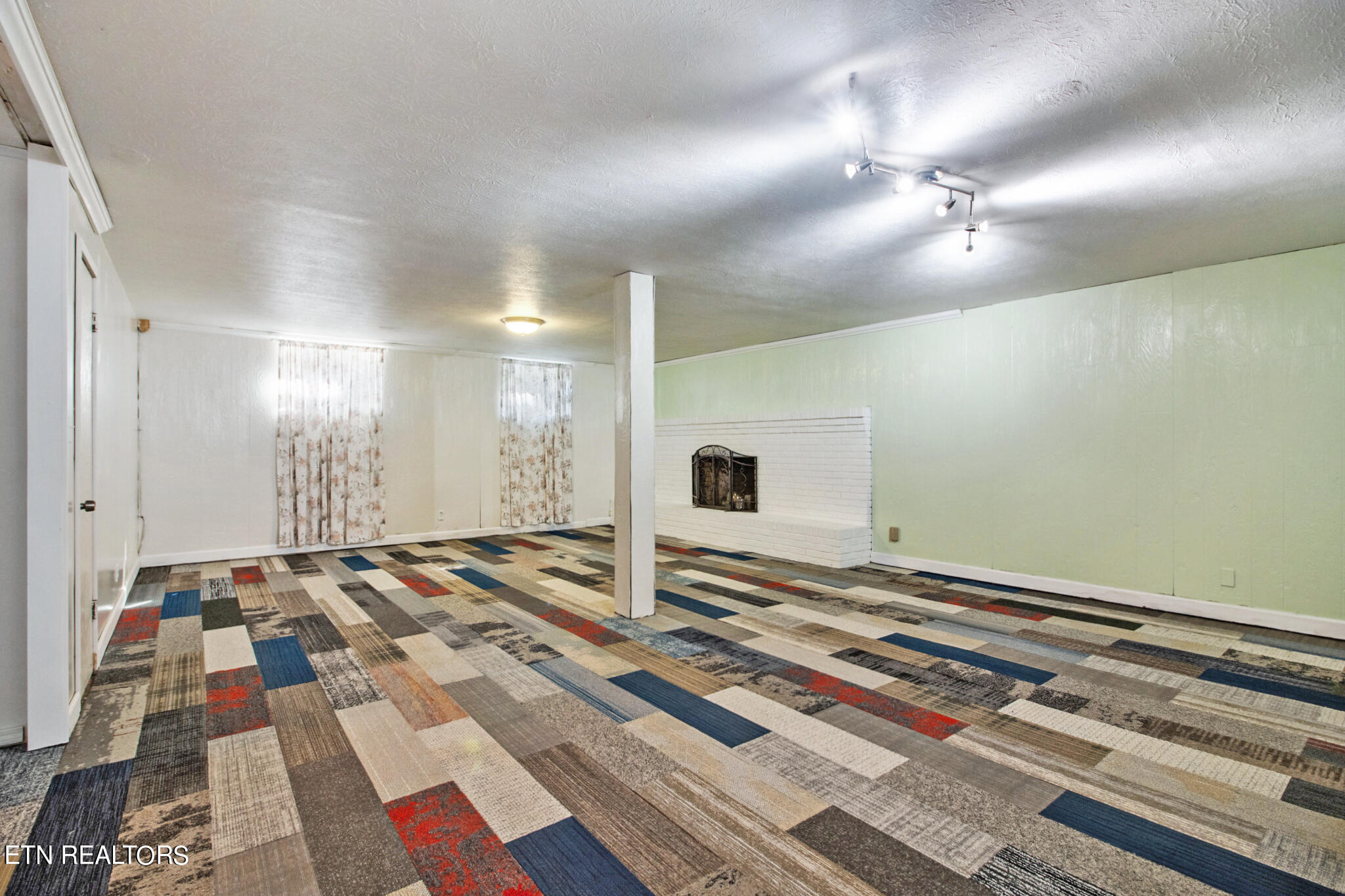 155 Edgewood Heights Lane