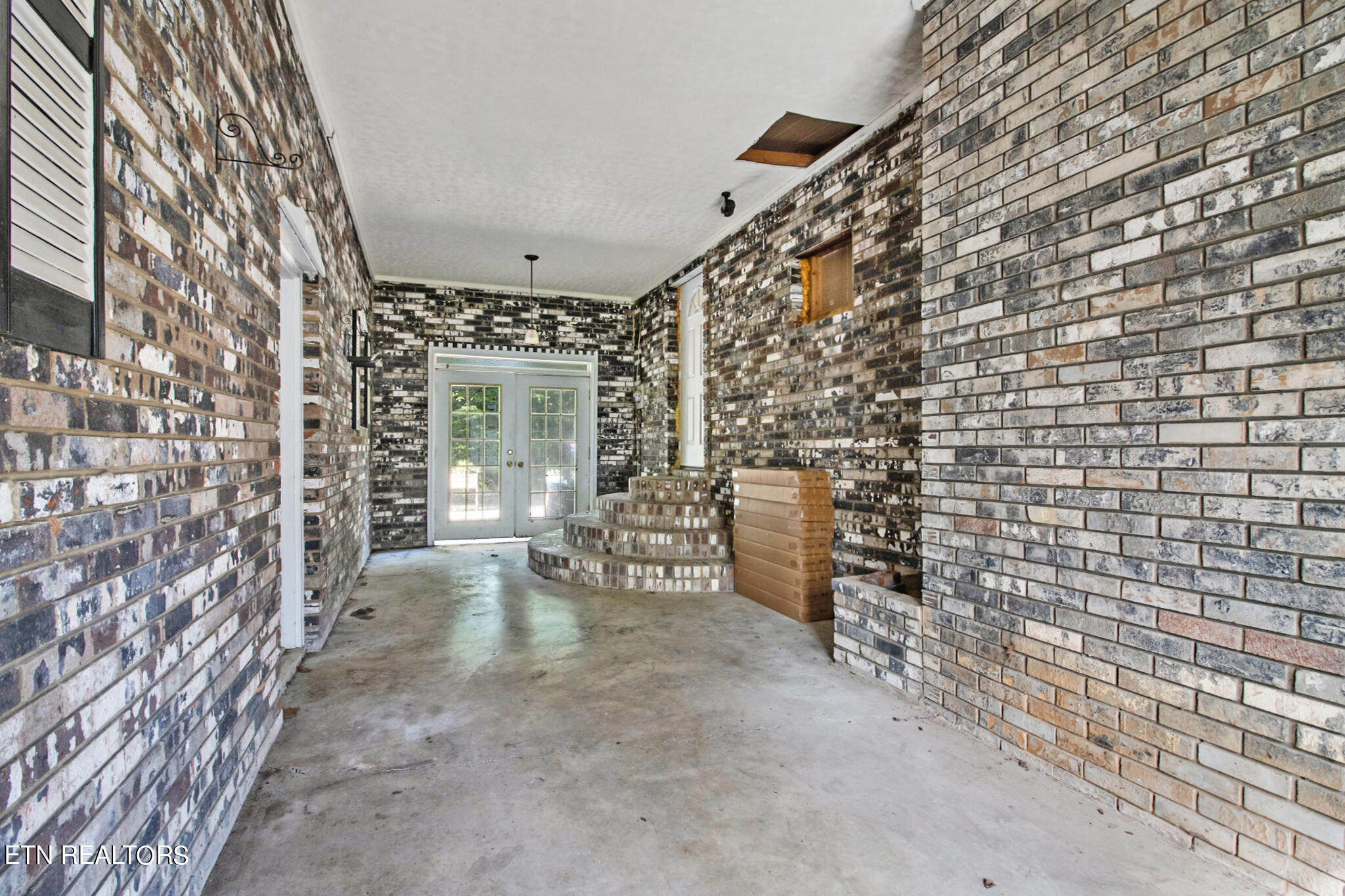 155 Edgewood Heights Lane