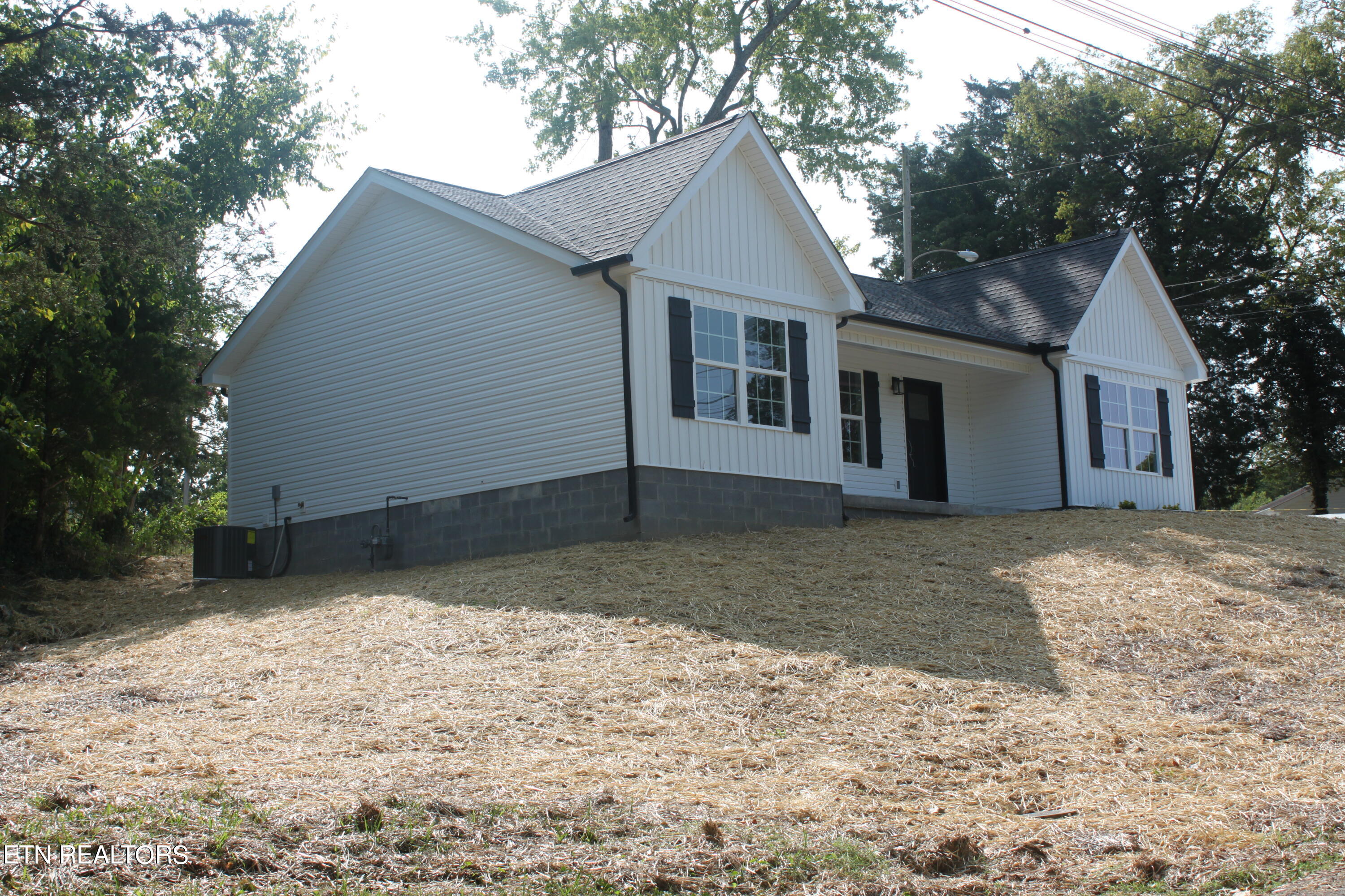 229 Edgewood Ave