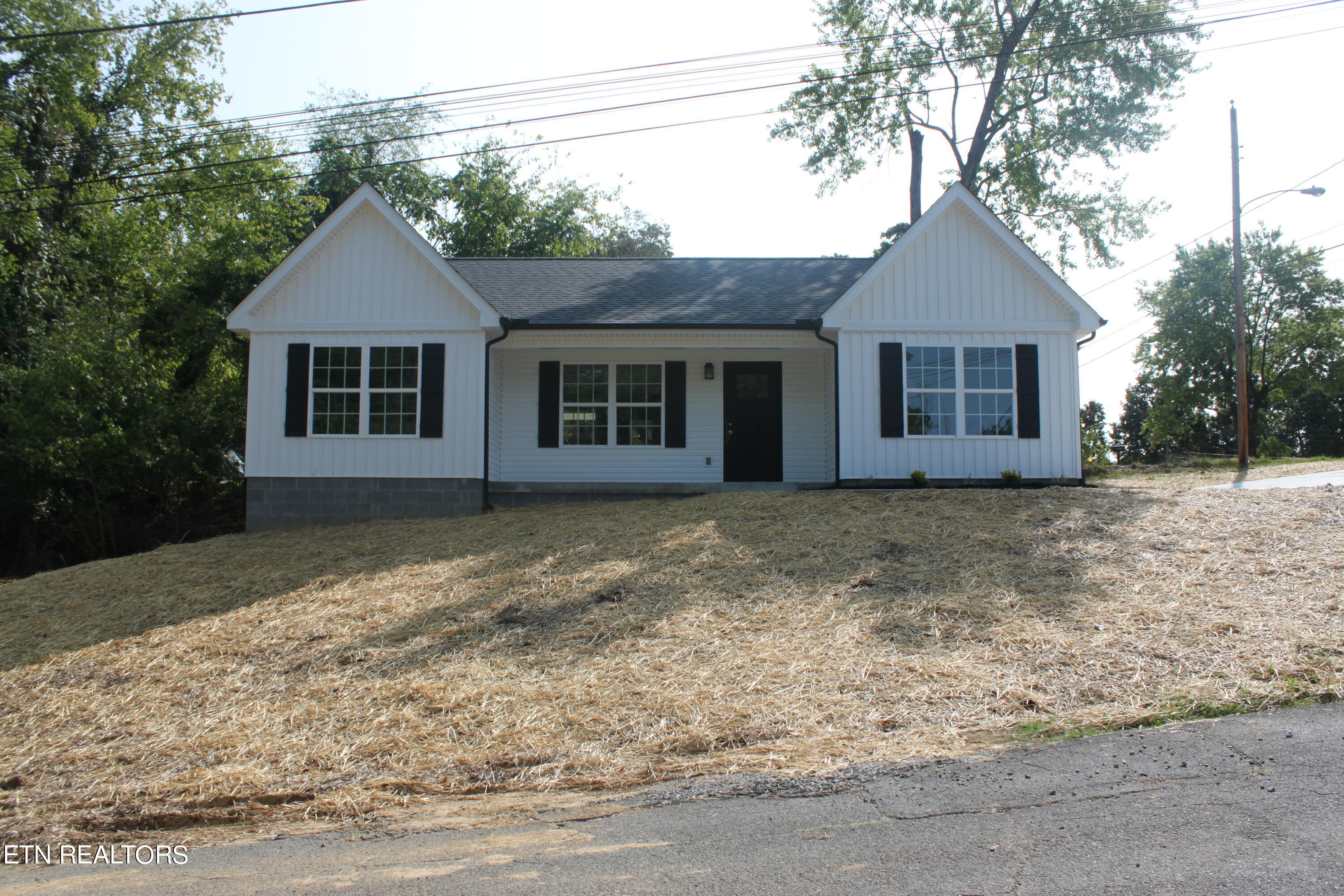 229 Edgewood Ave