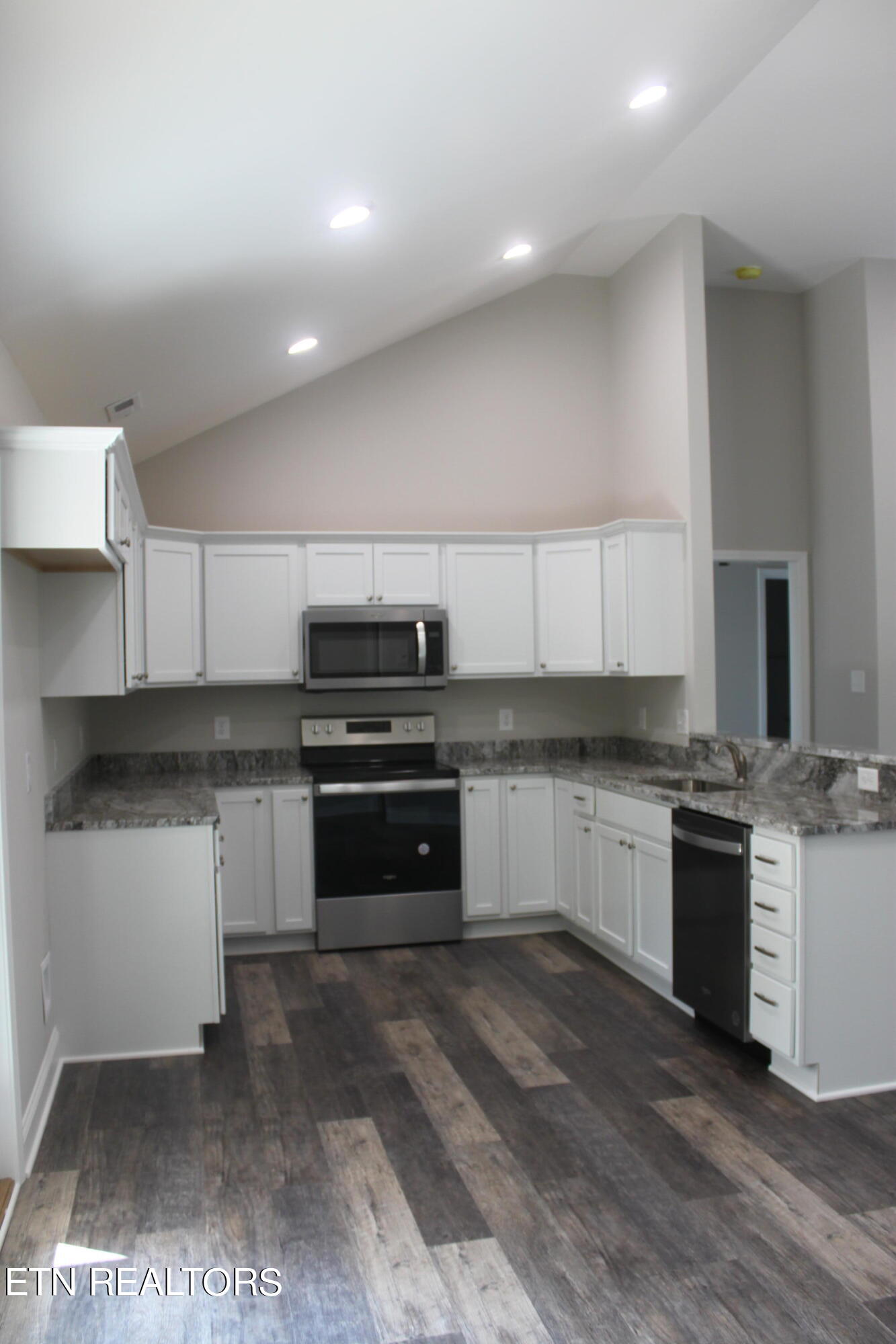229 Edgewood Ave