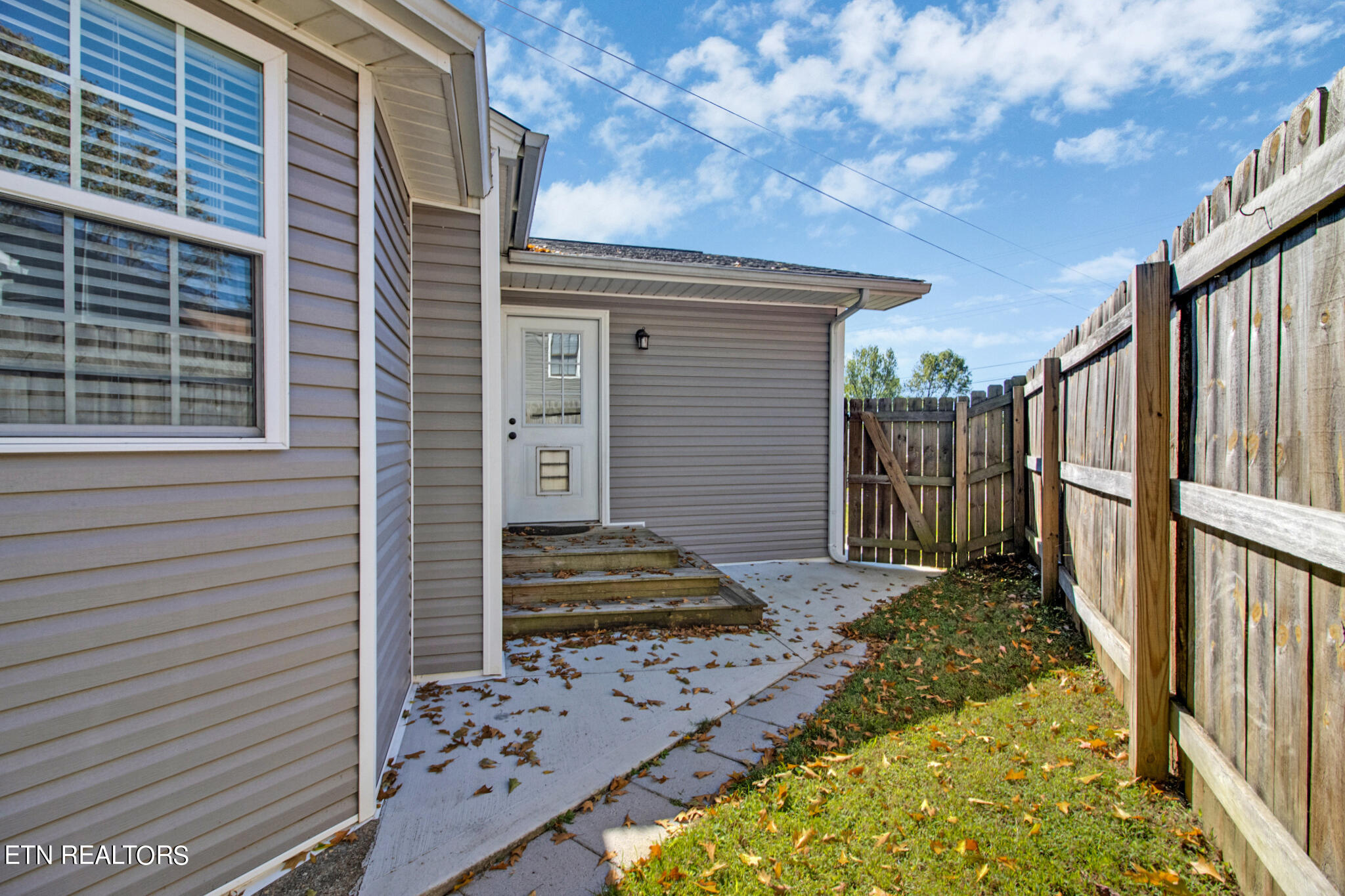 350 Jefferson Ave