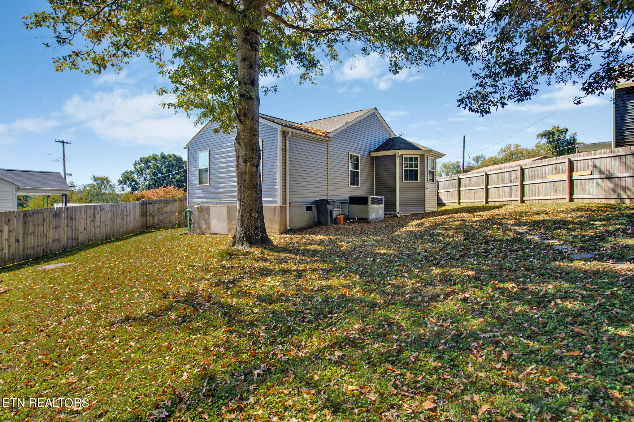350 Jefferson Ave
