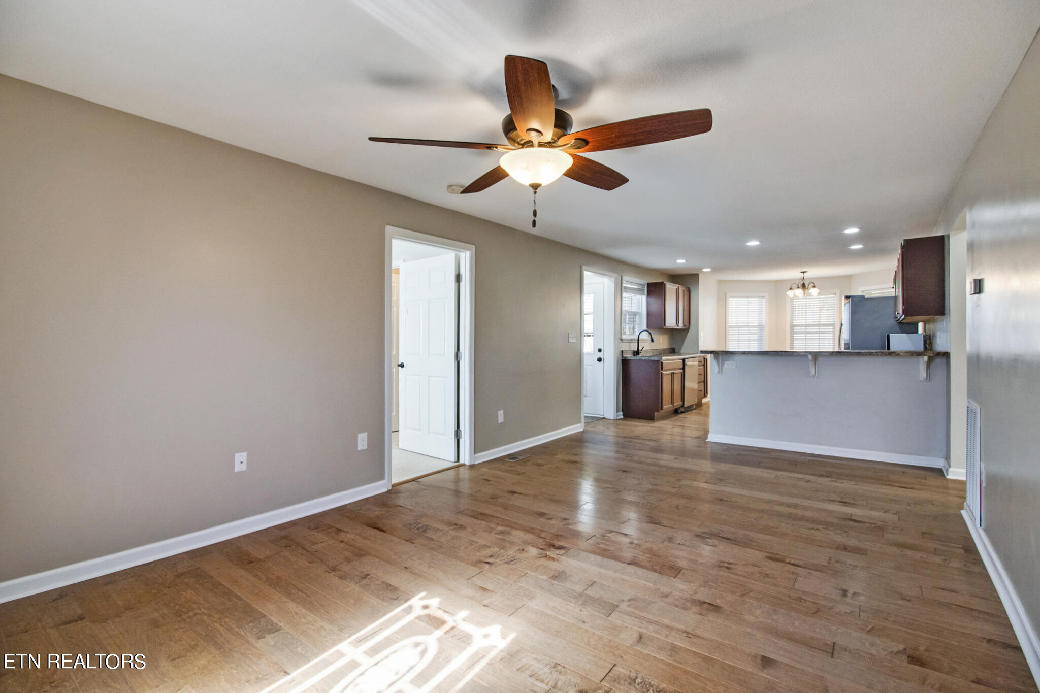 350 Jefferson Ave