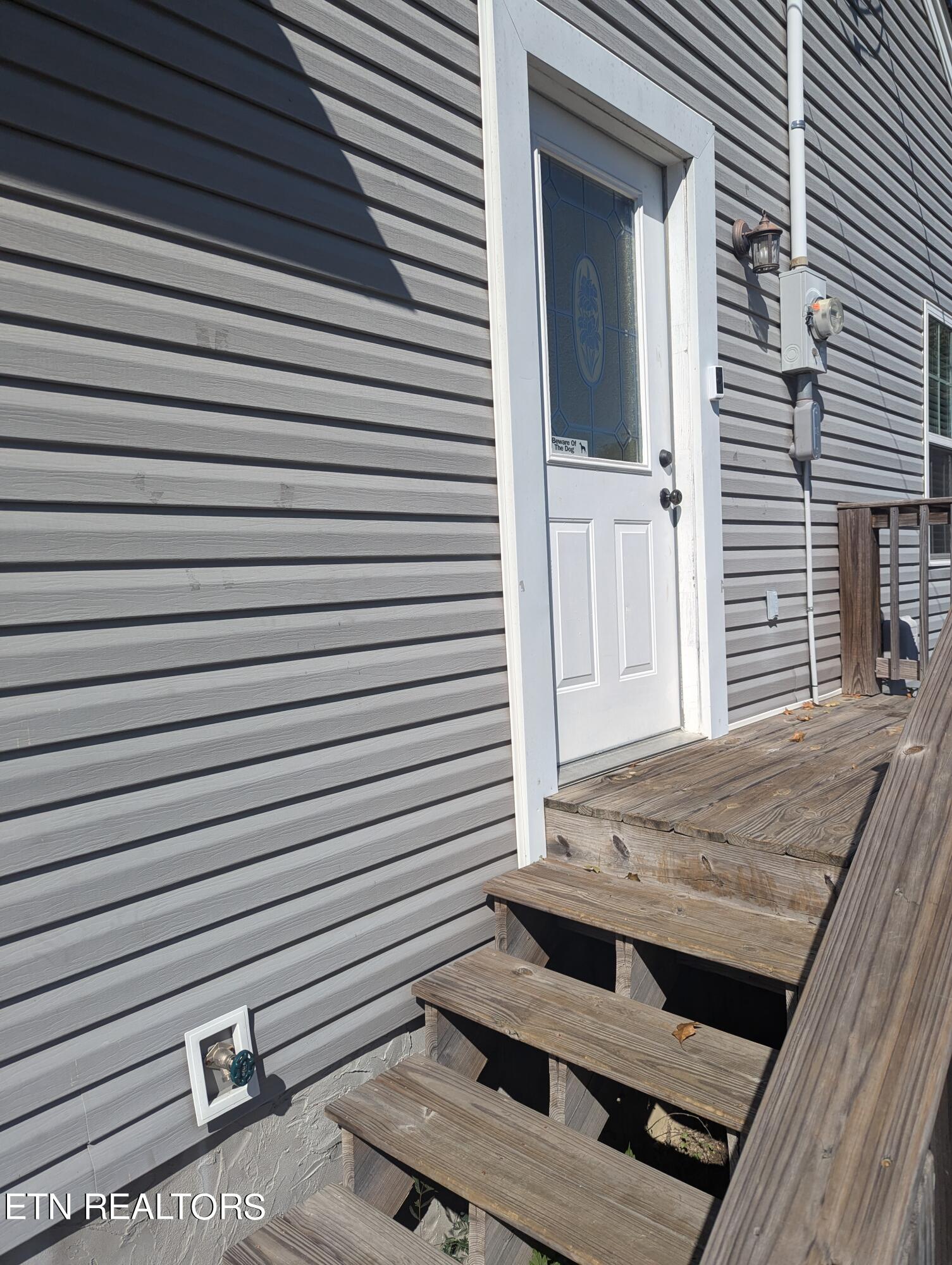 350 Jefferson Ave