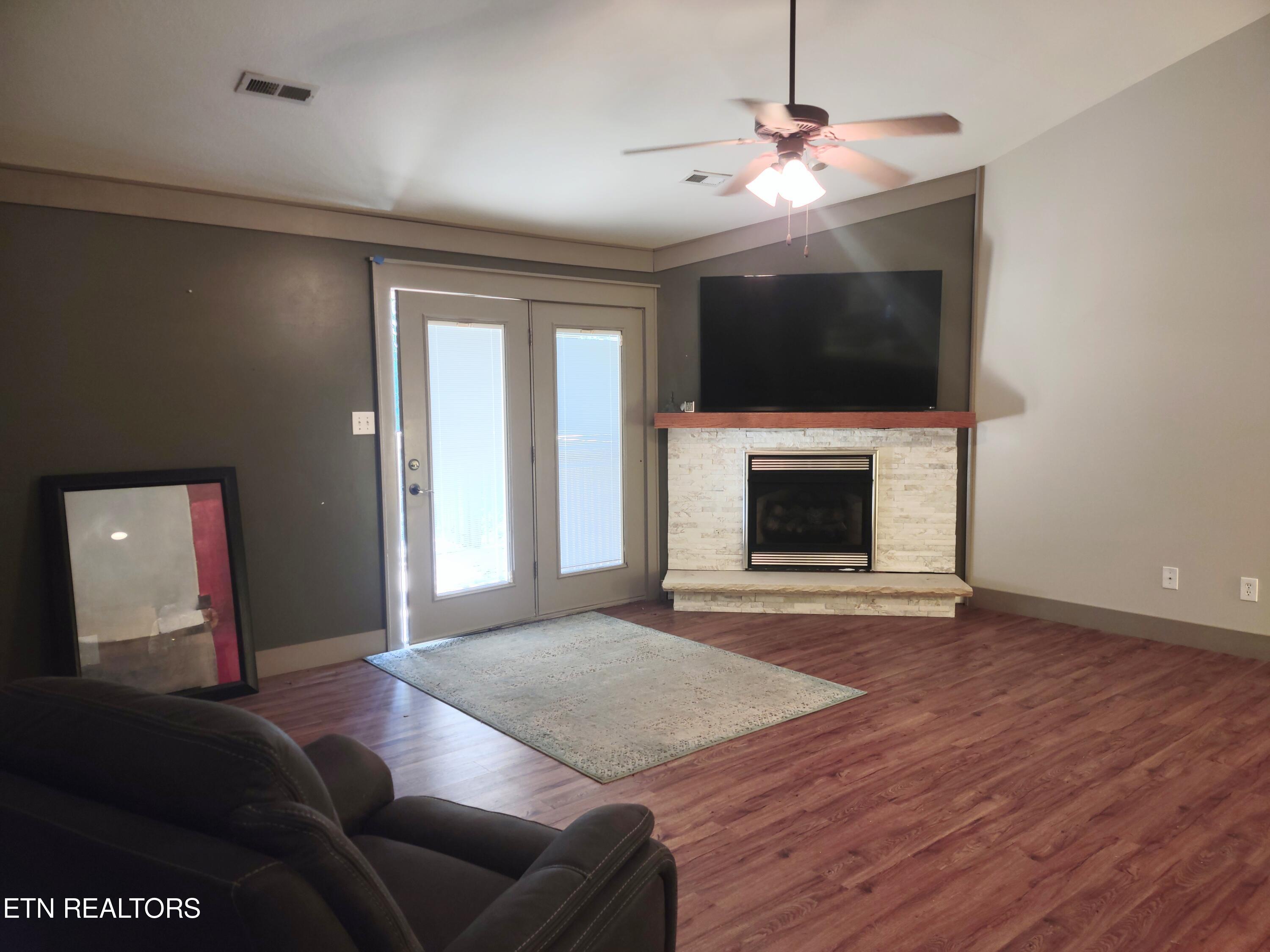 8836 Carriage House Way