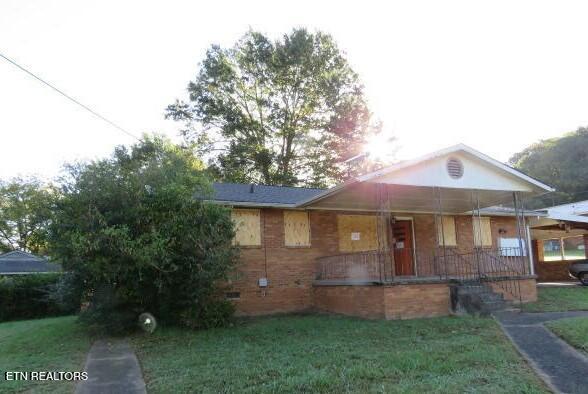 201 Hampton Rd