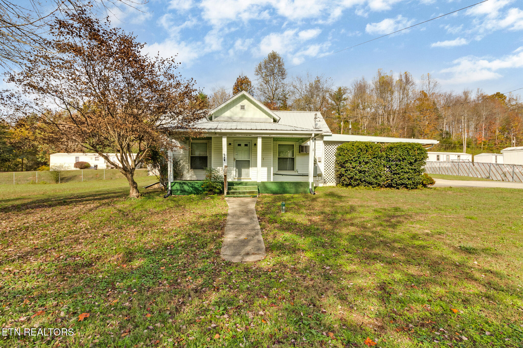 901 Cemetery Rd