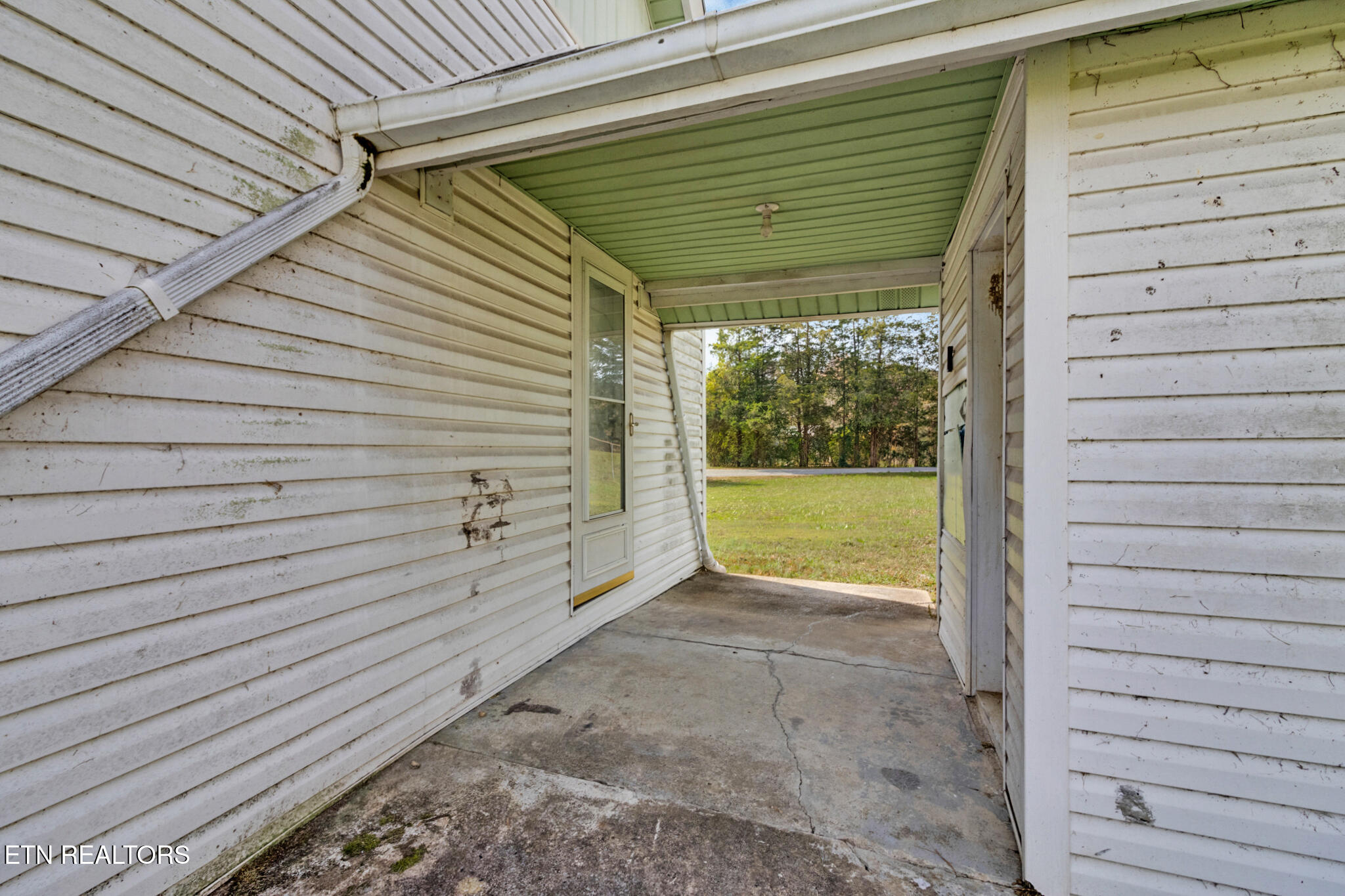 901 Cemetery Rd