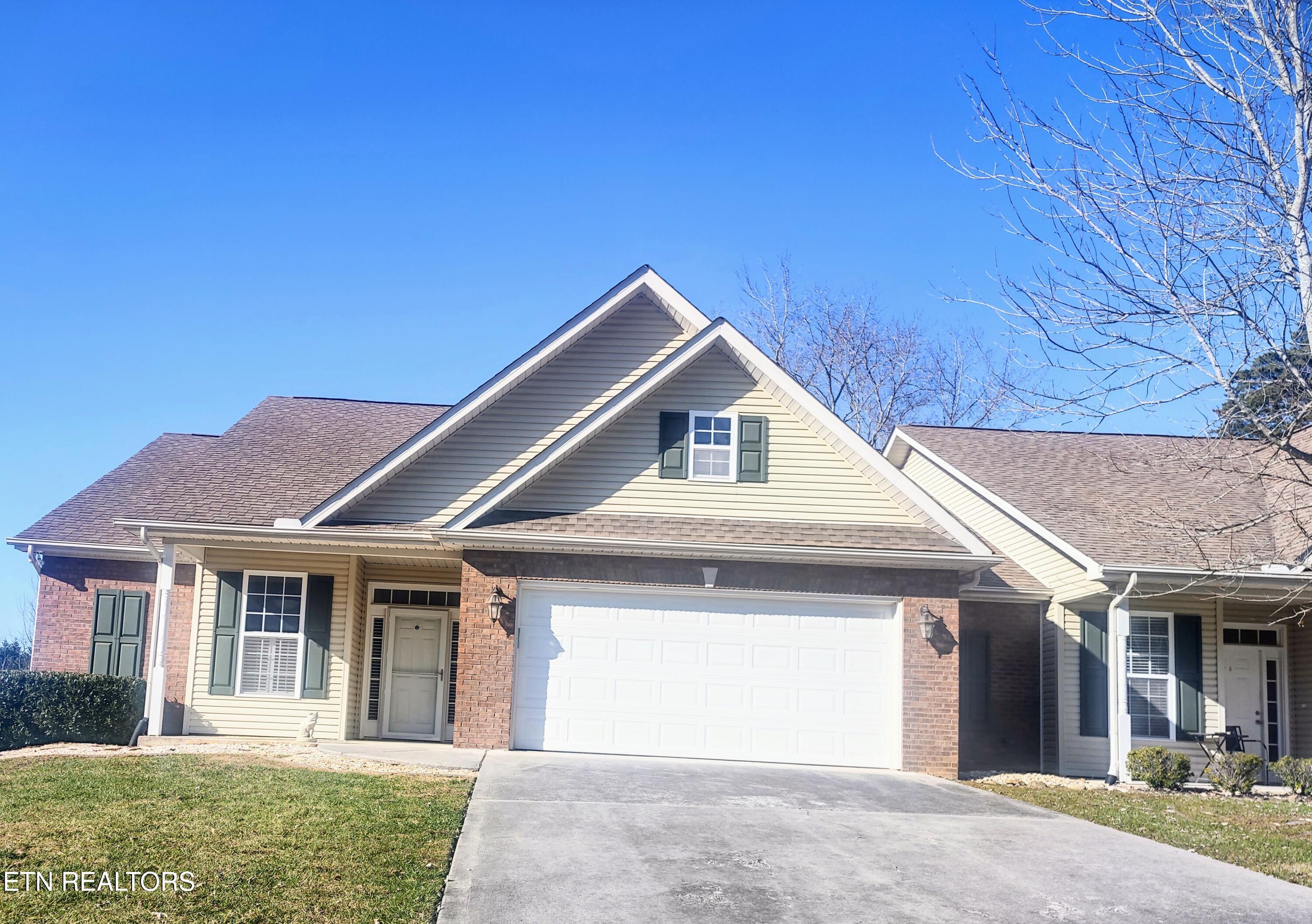 709 Mountainoak Lane