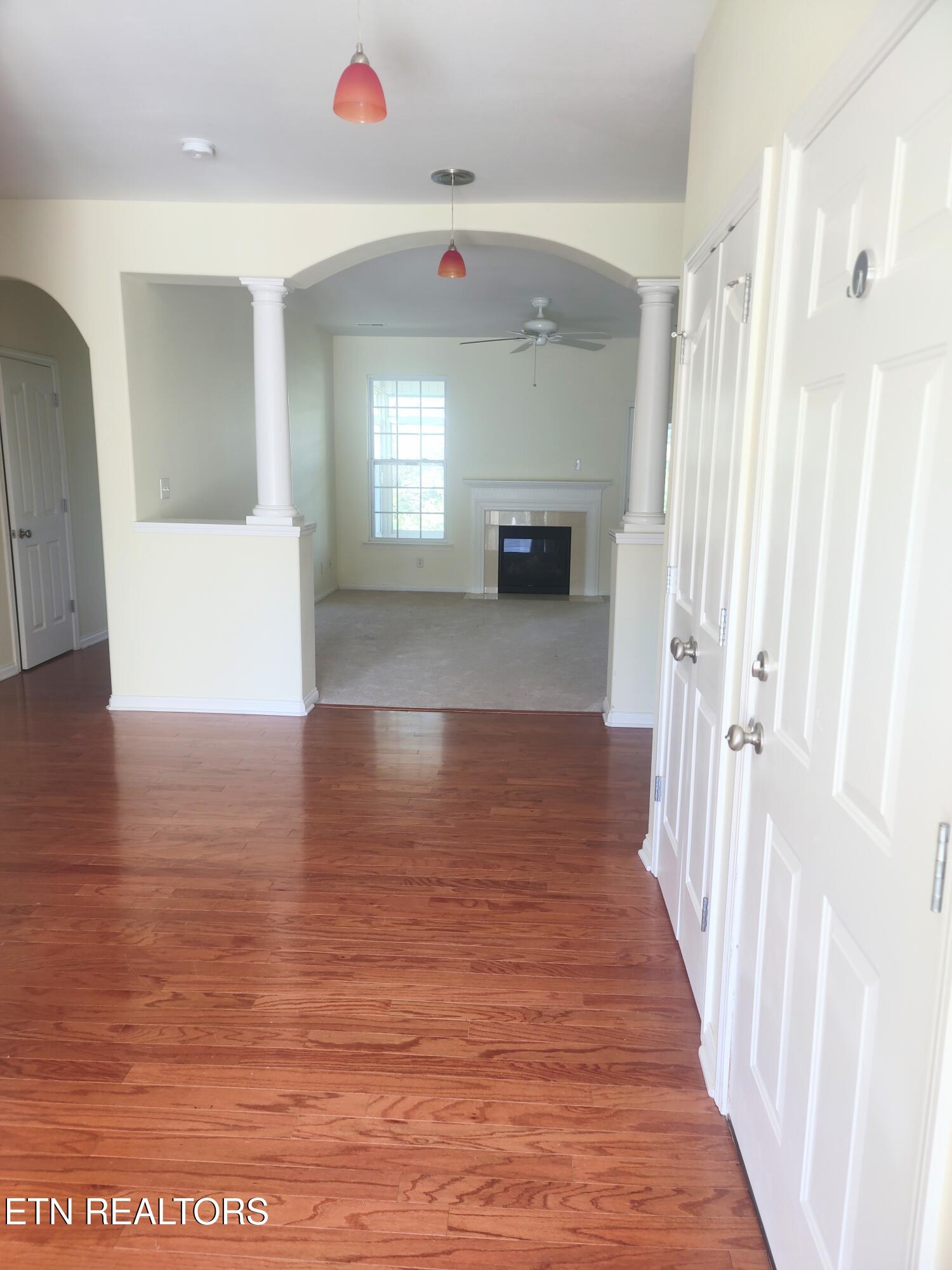 709 Mountainoak Lane