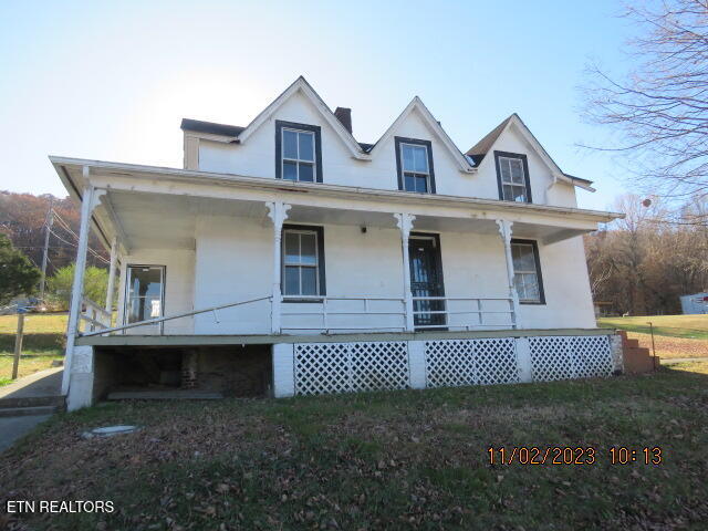 302 East St