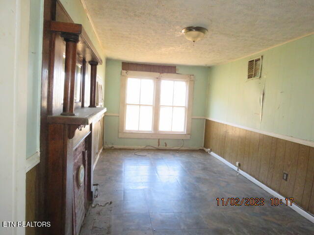 302 East St