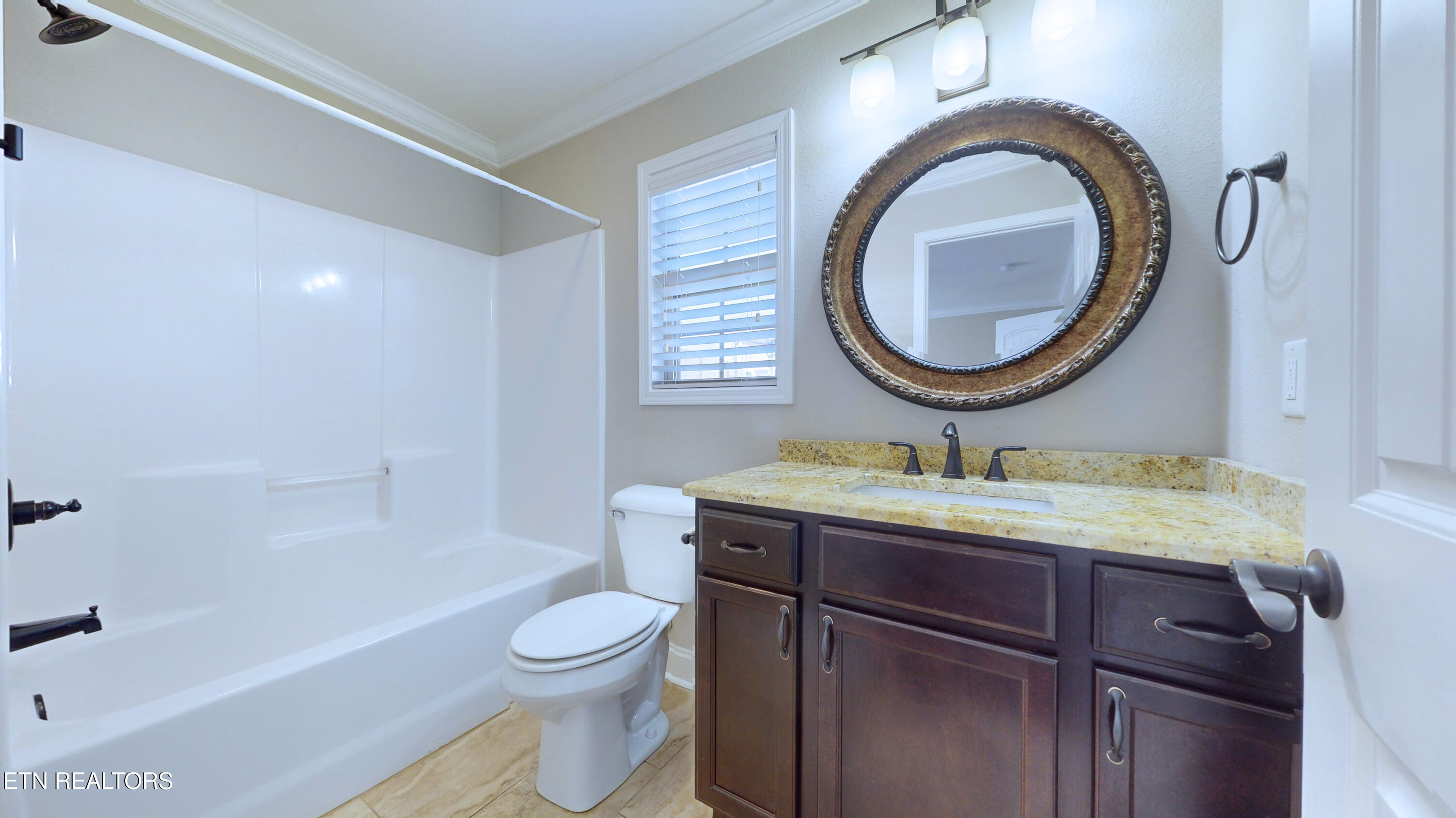 819 Royal View Drive