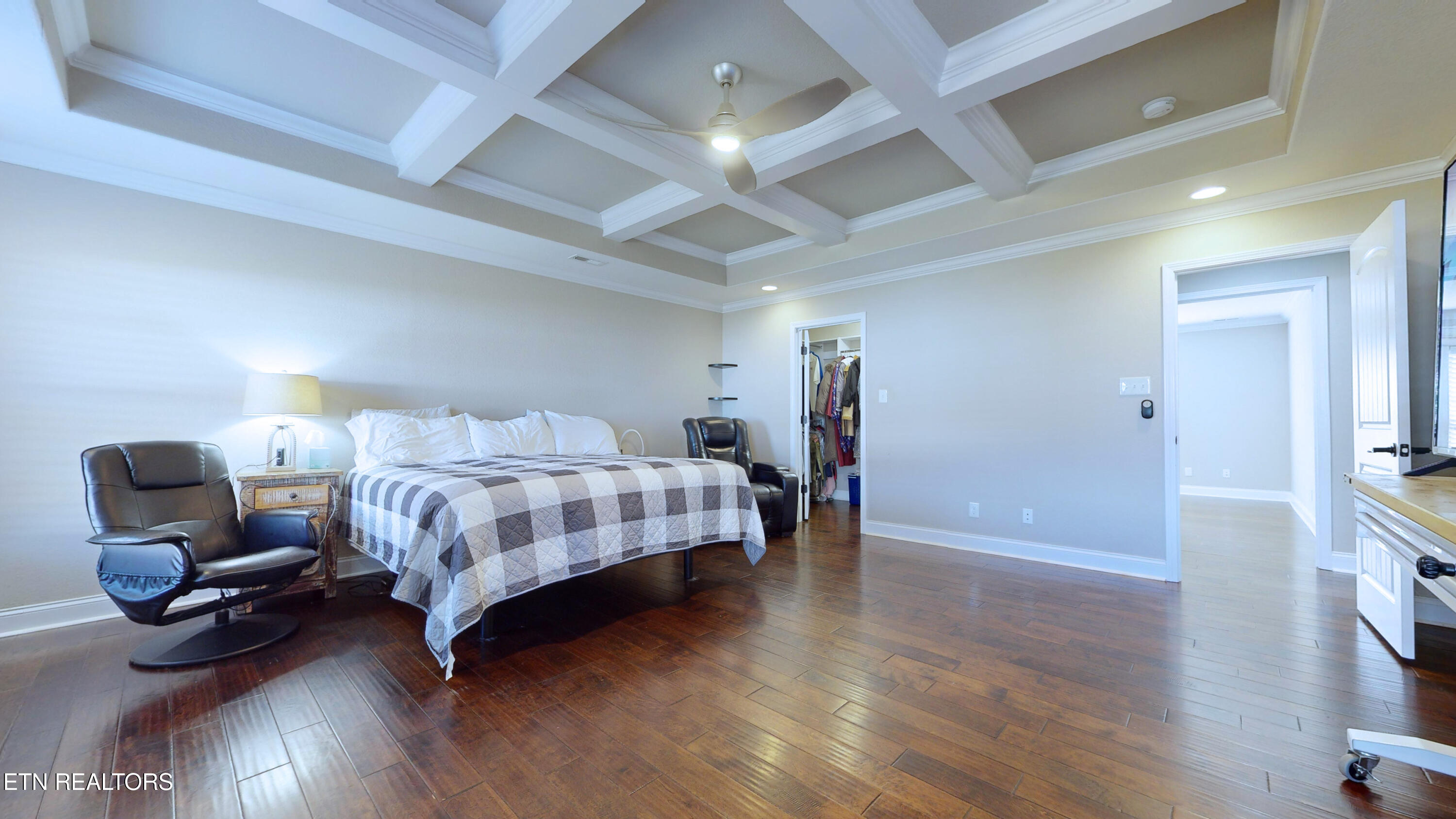 819 Royal View Drive