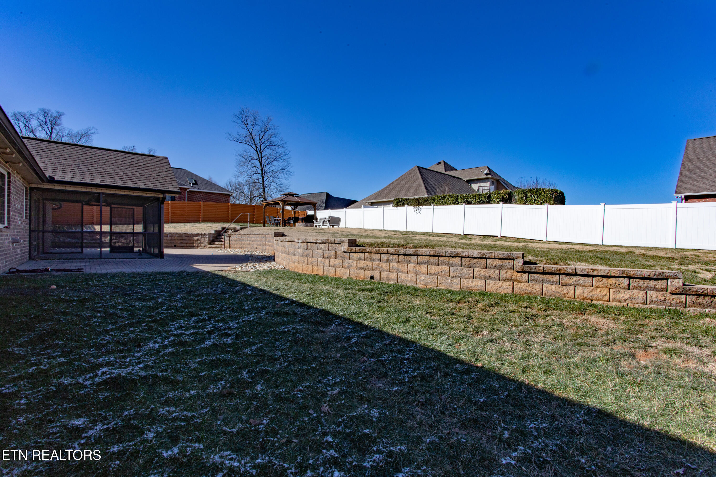 819 Royal View Drive