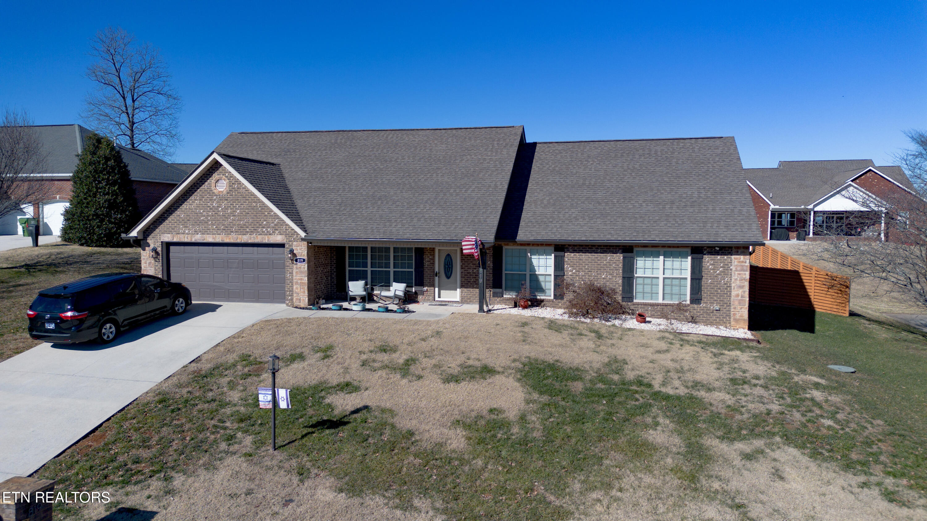 819 Royal View Drive