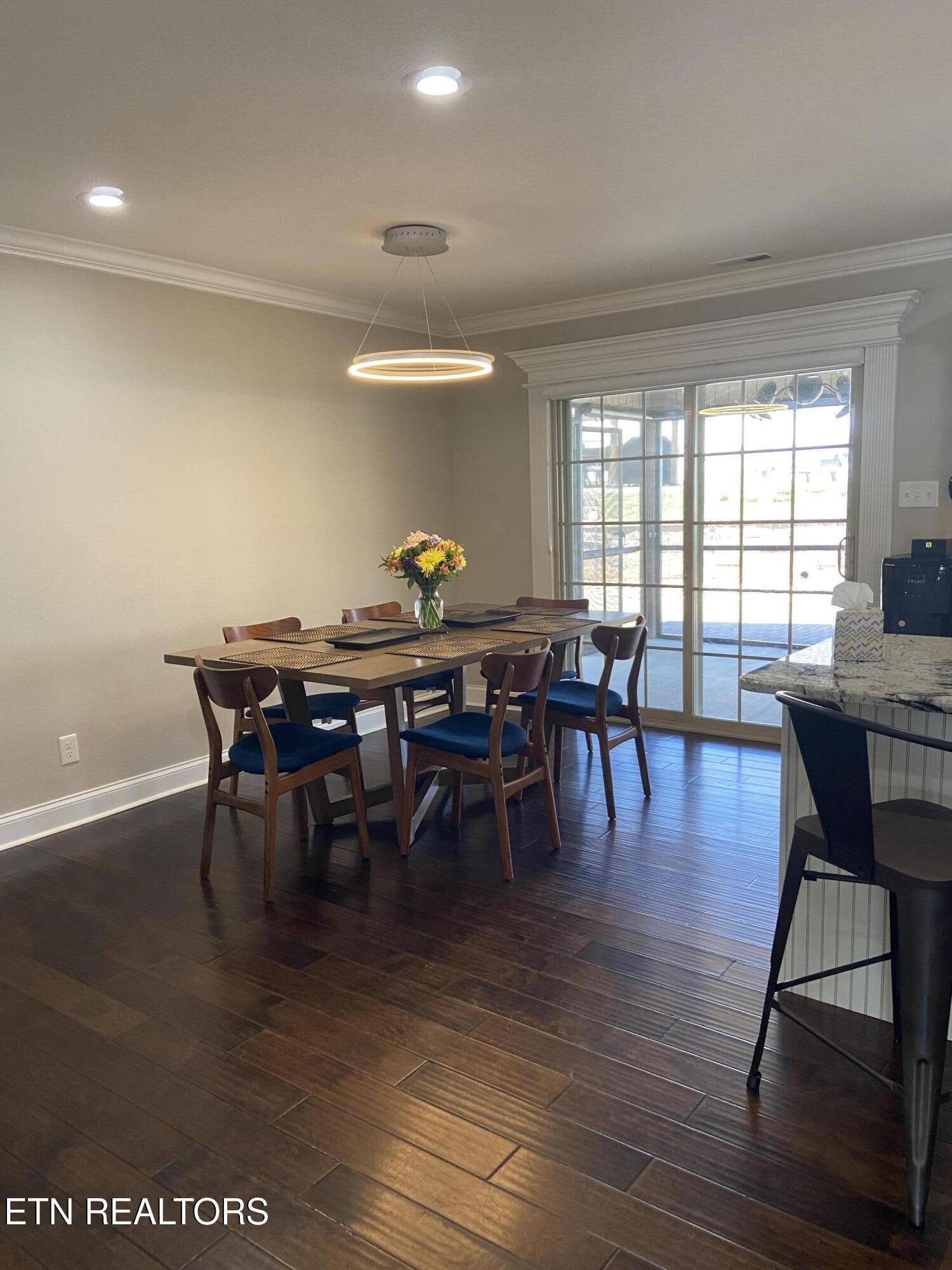 819 Royal View Drive