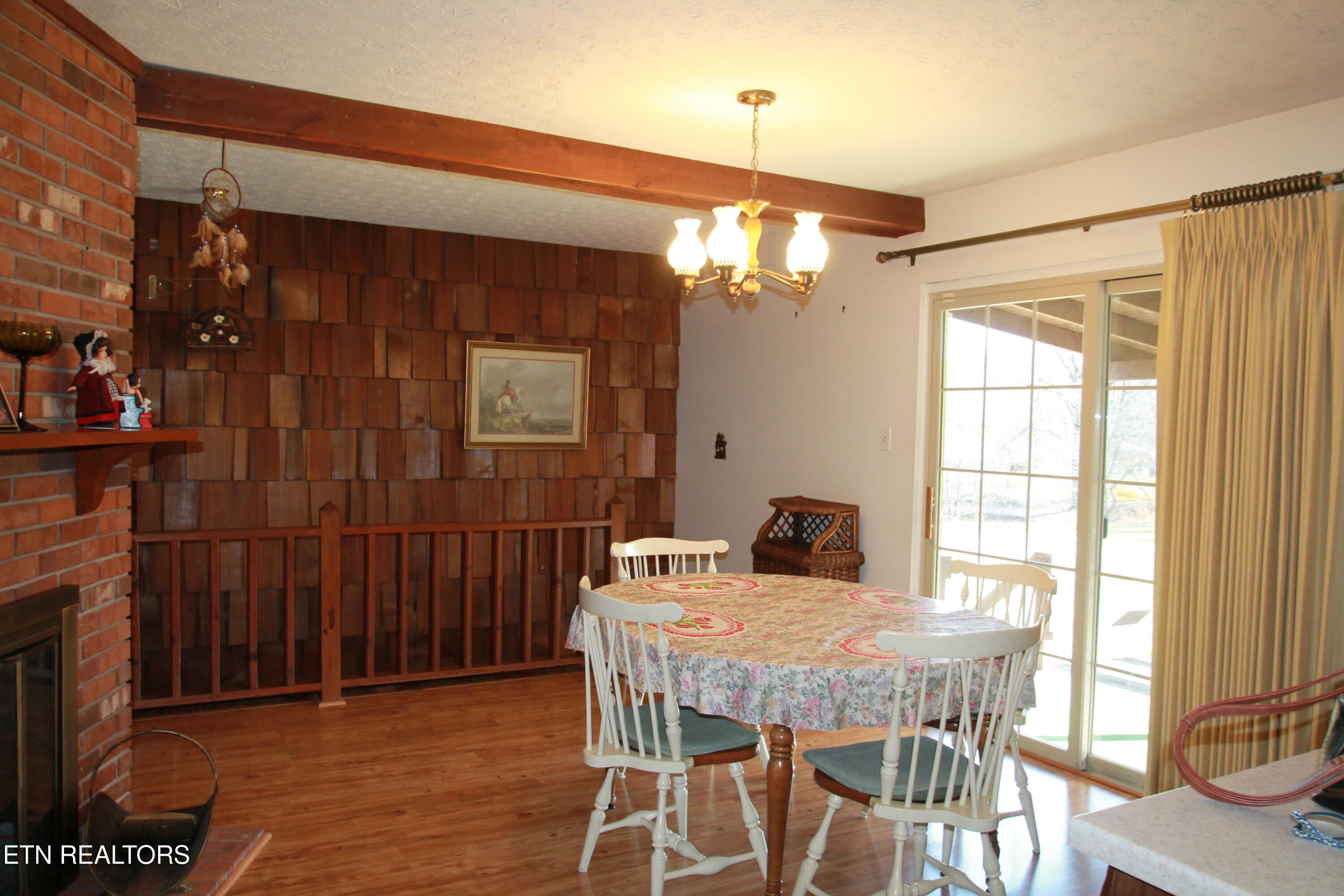 400 Alderville Rd