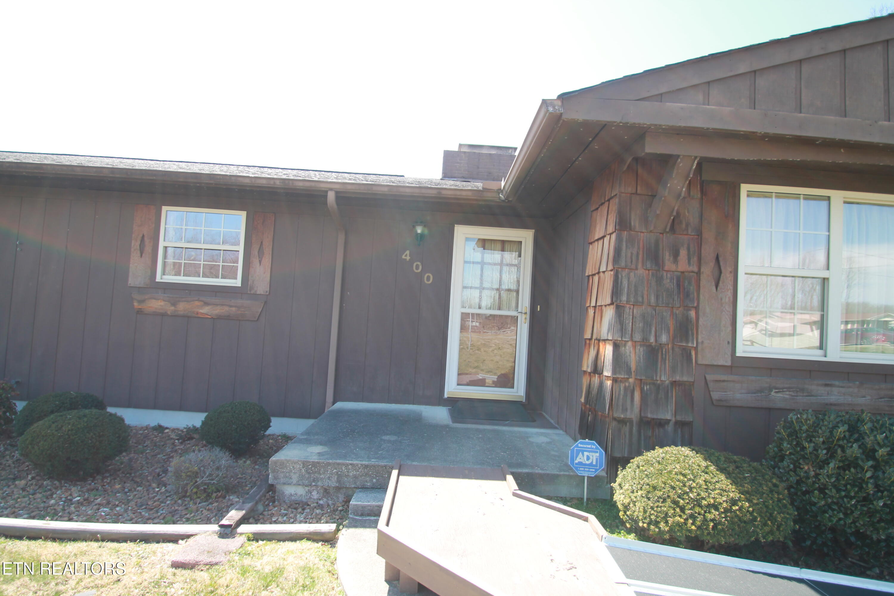 400 Alderville Rd