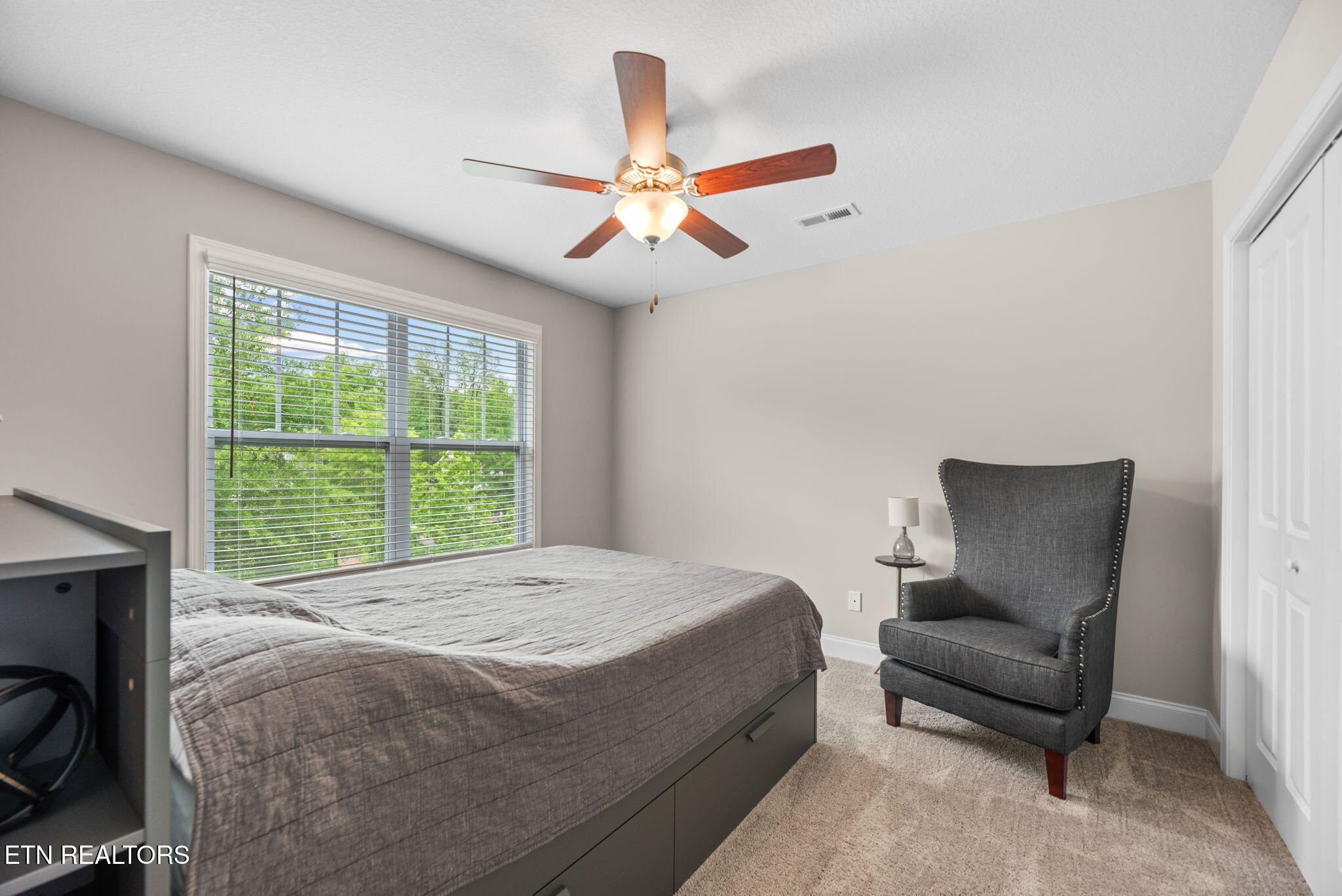 127 Mistletoeberry Rd