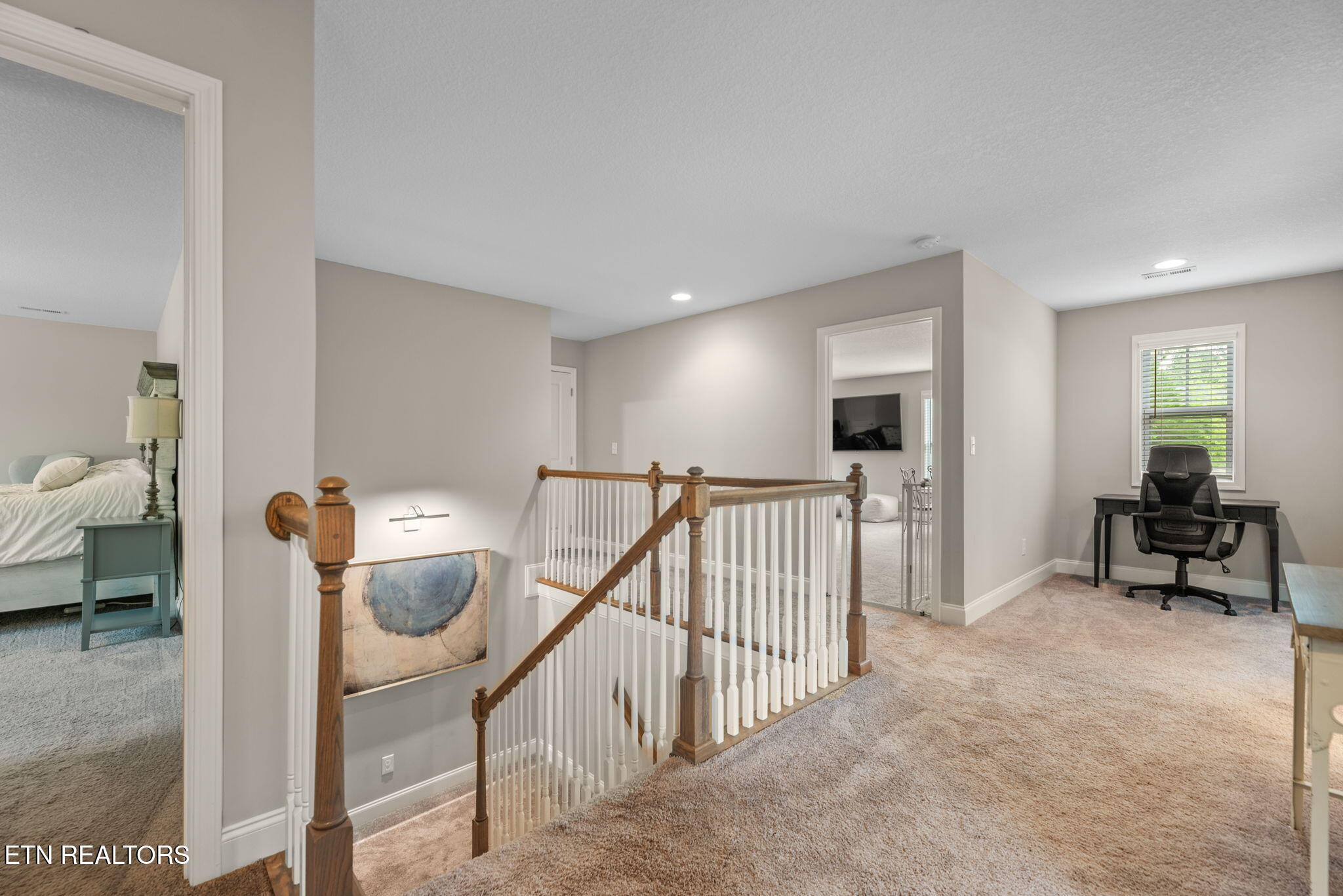 127 Mistletoeberry Rd