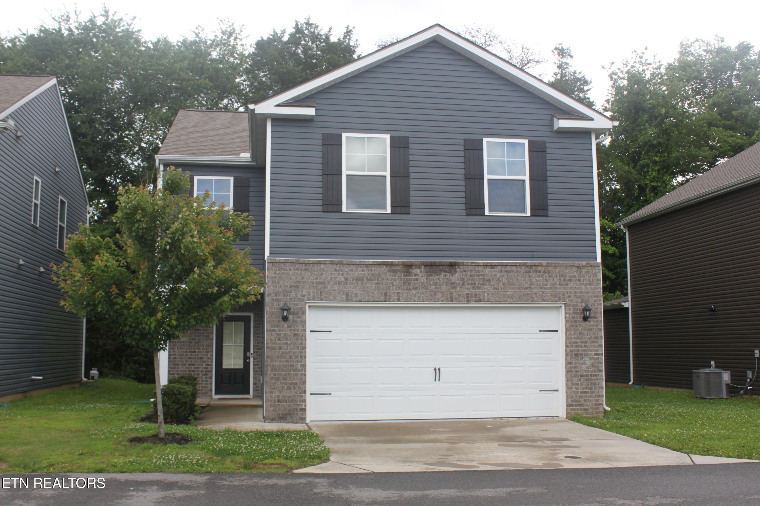4 Heritage Court