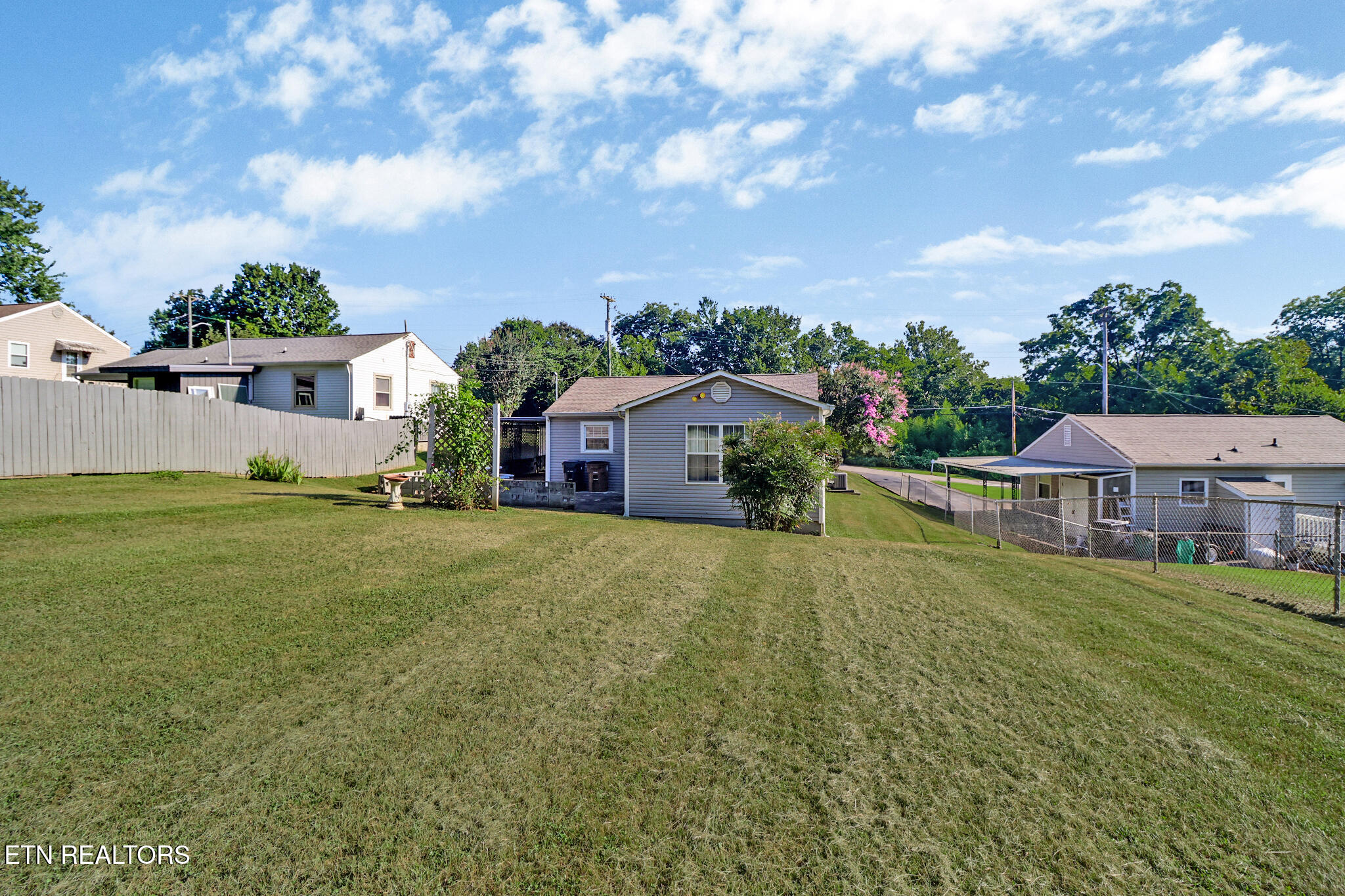 2240 McClung Ave