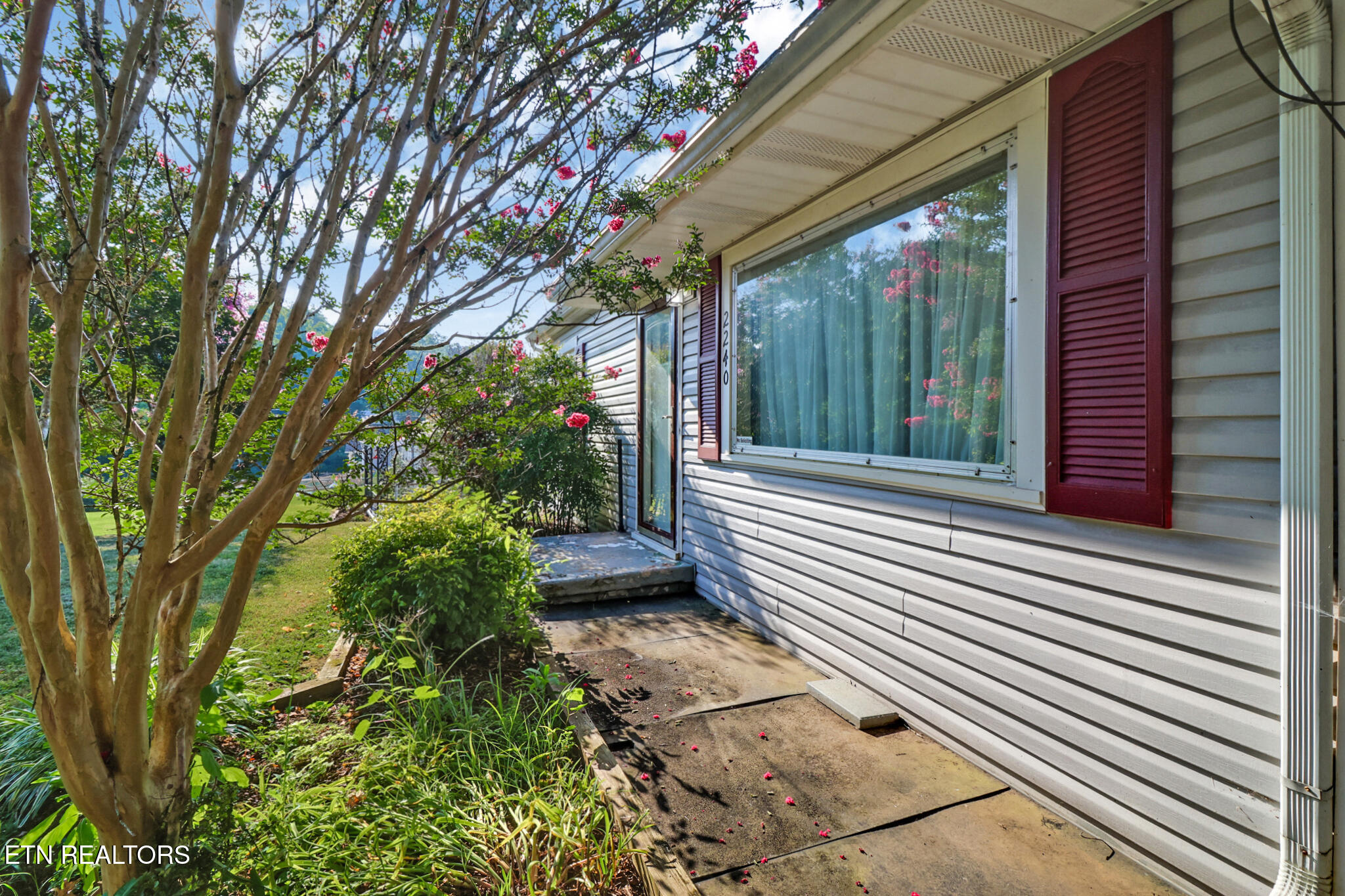 2240 McClung Ave