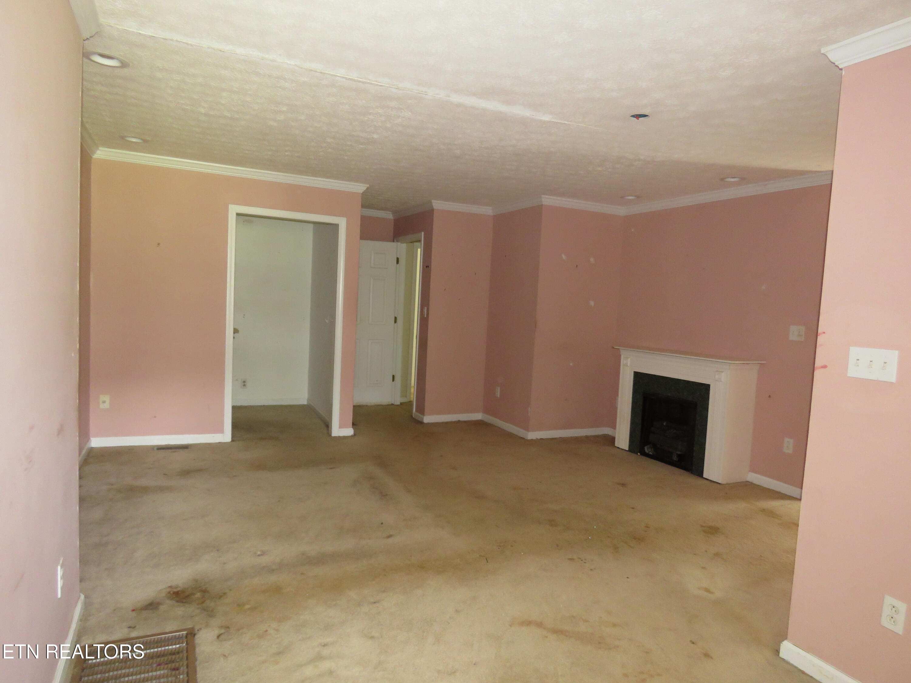 315 Dell Rd