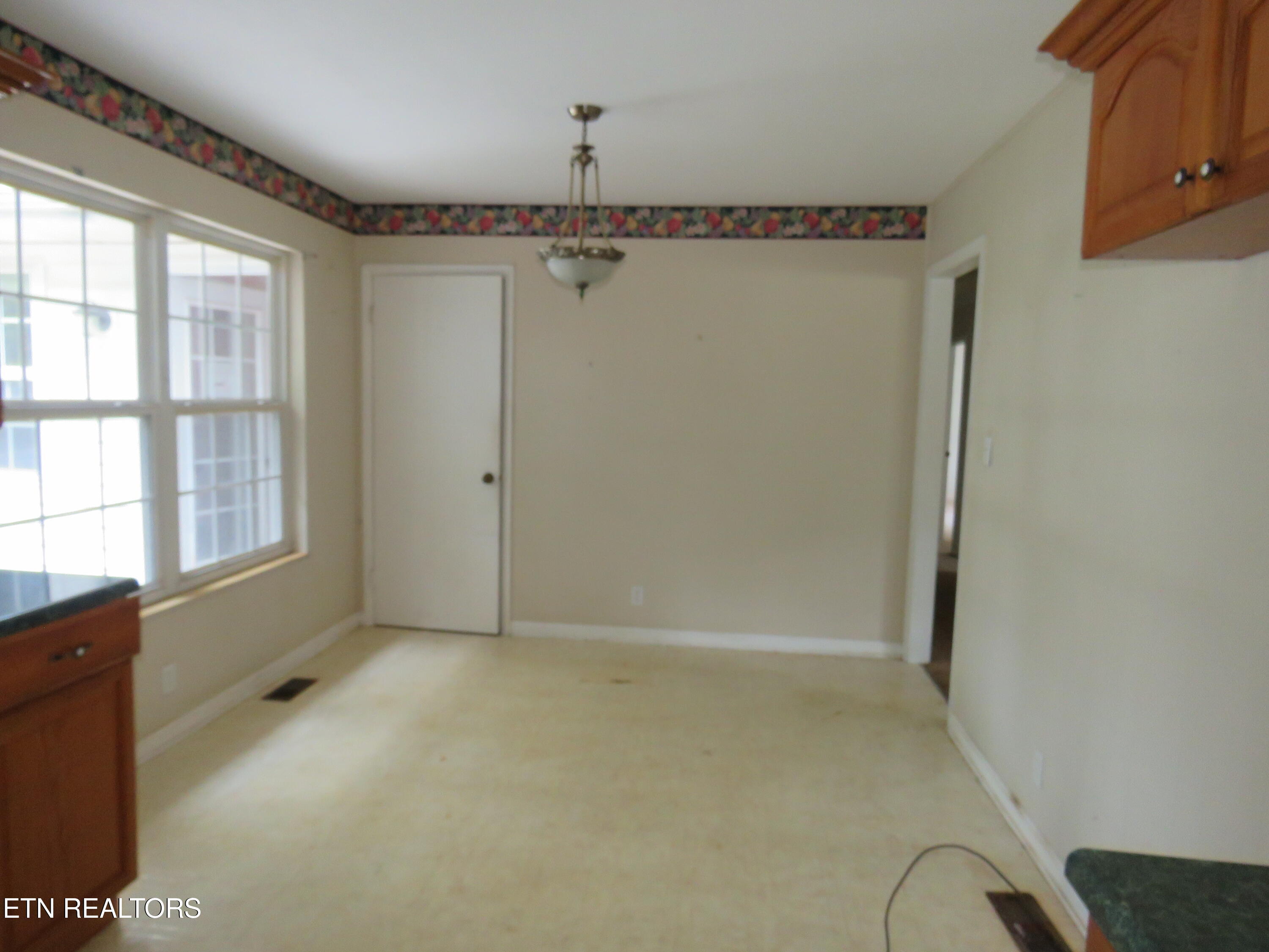 315 Dell Rd