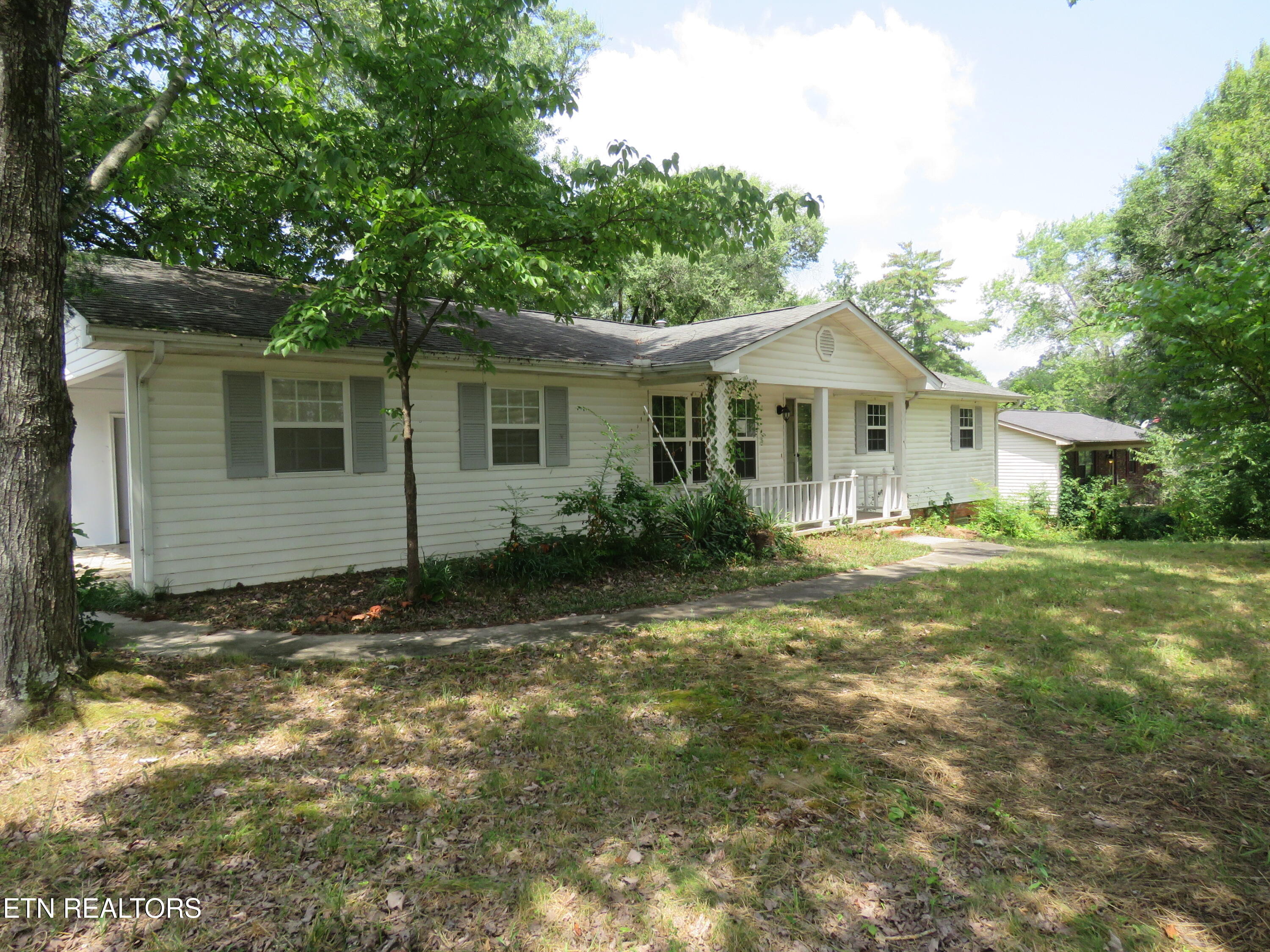 315 Dell Rd