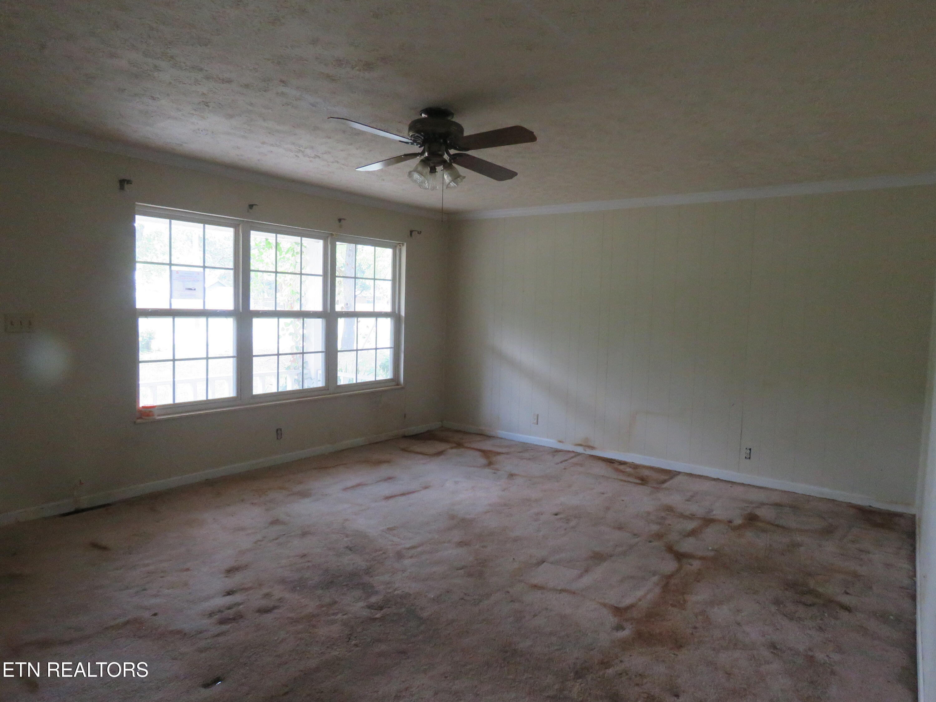 315 Dell Rd