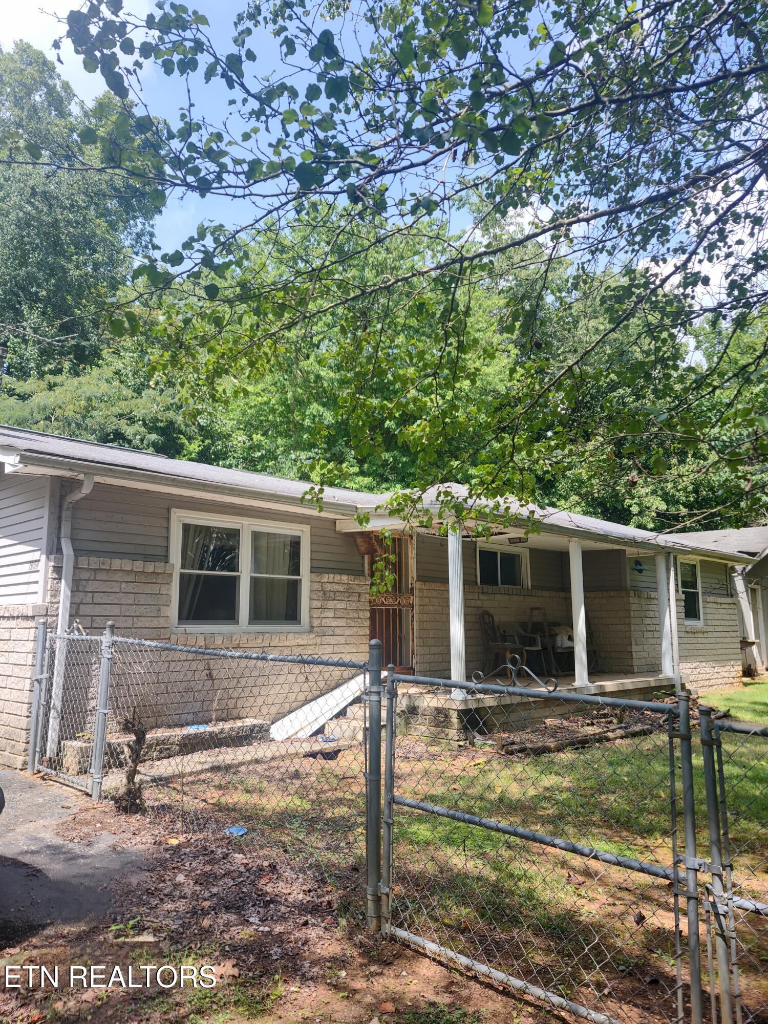 1954 Bluff Rd