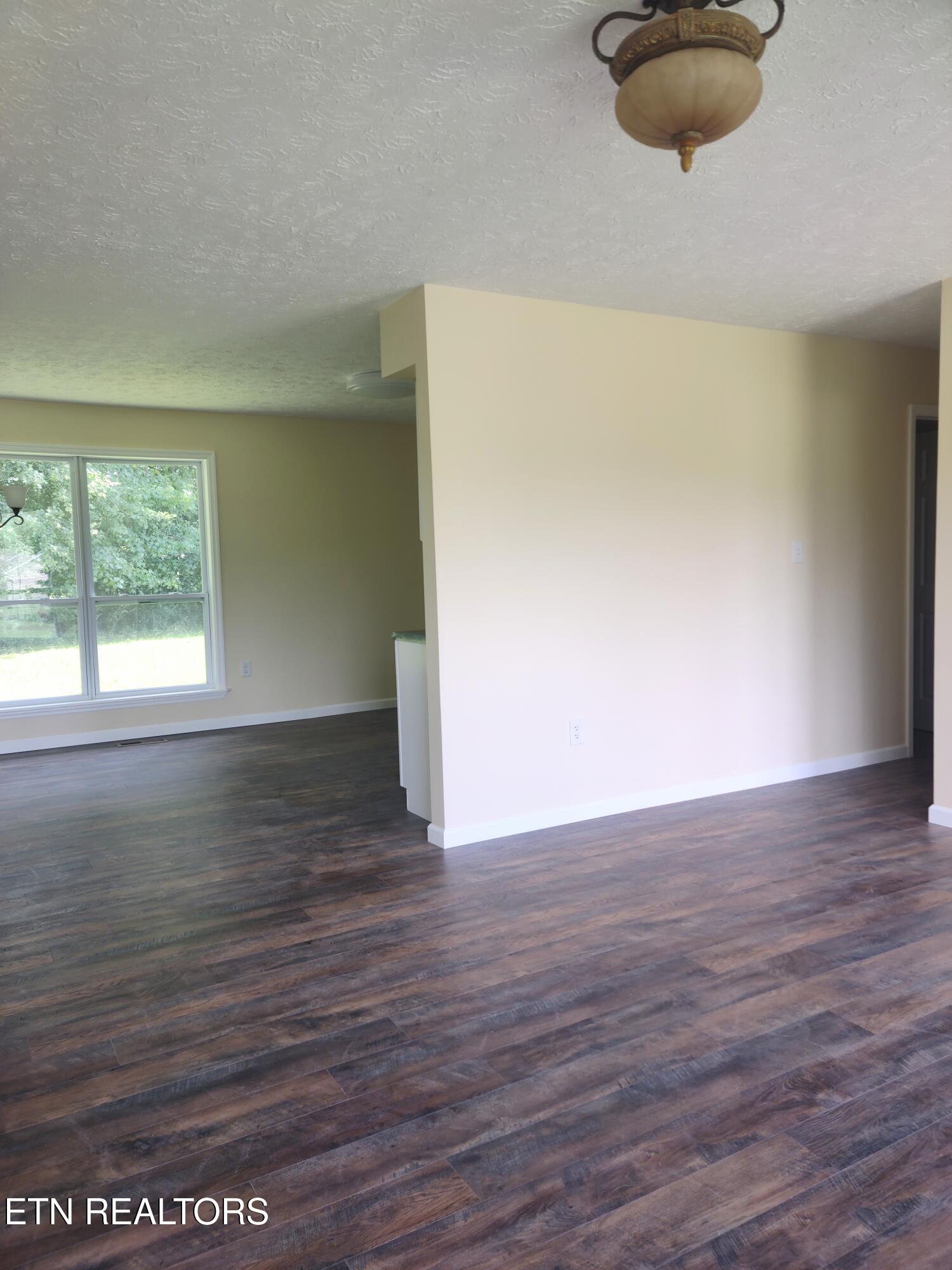 103 Susack Lane