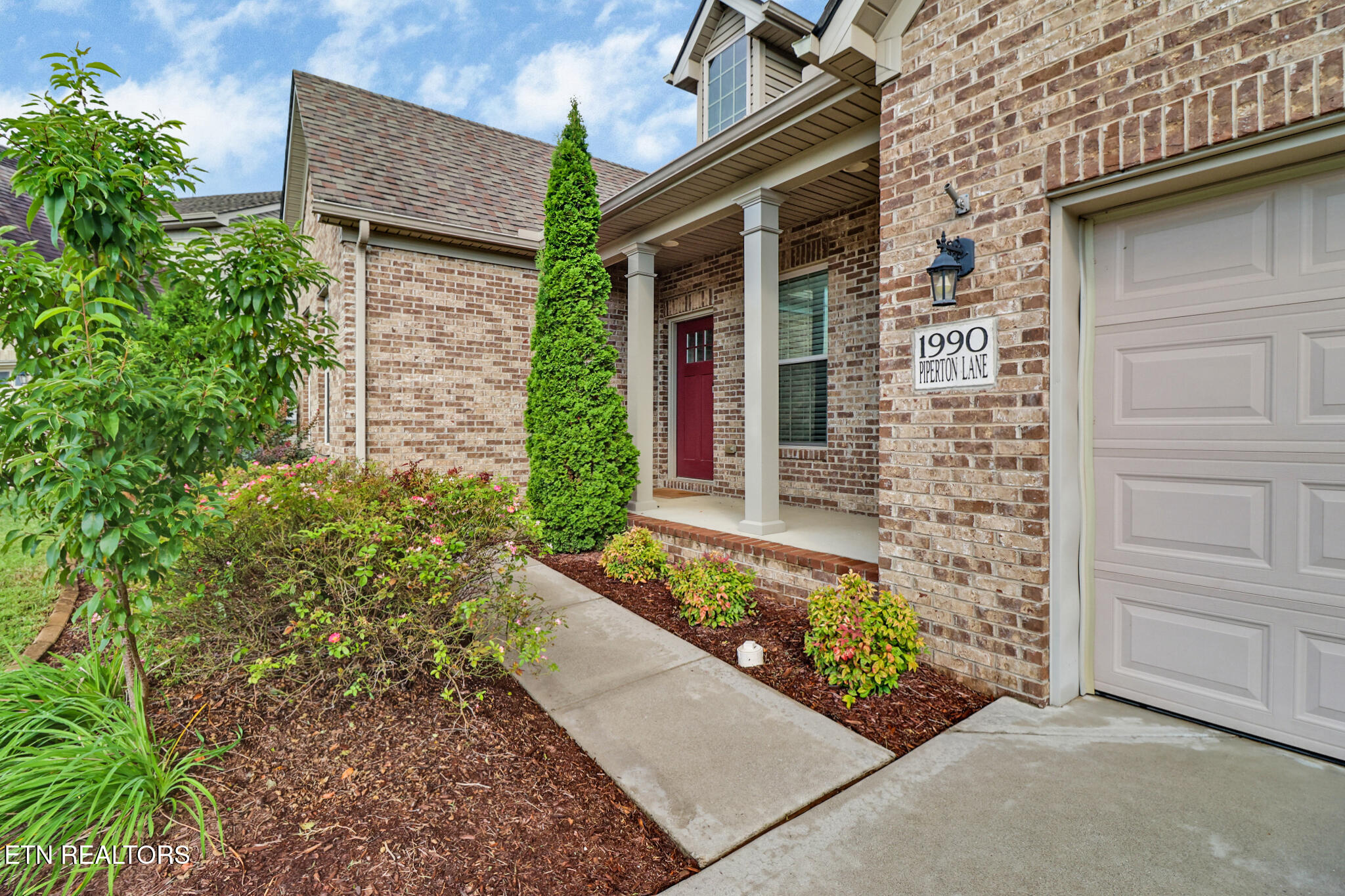 1990 Piperton Ln