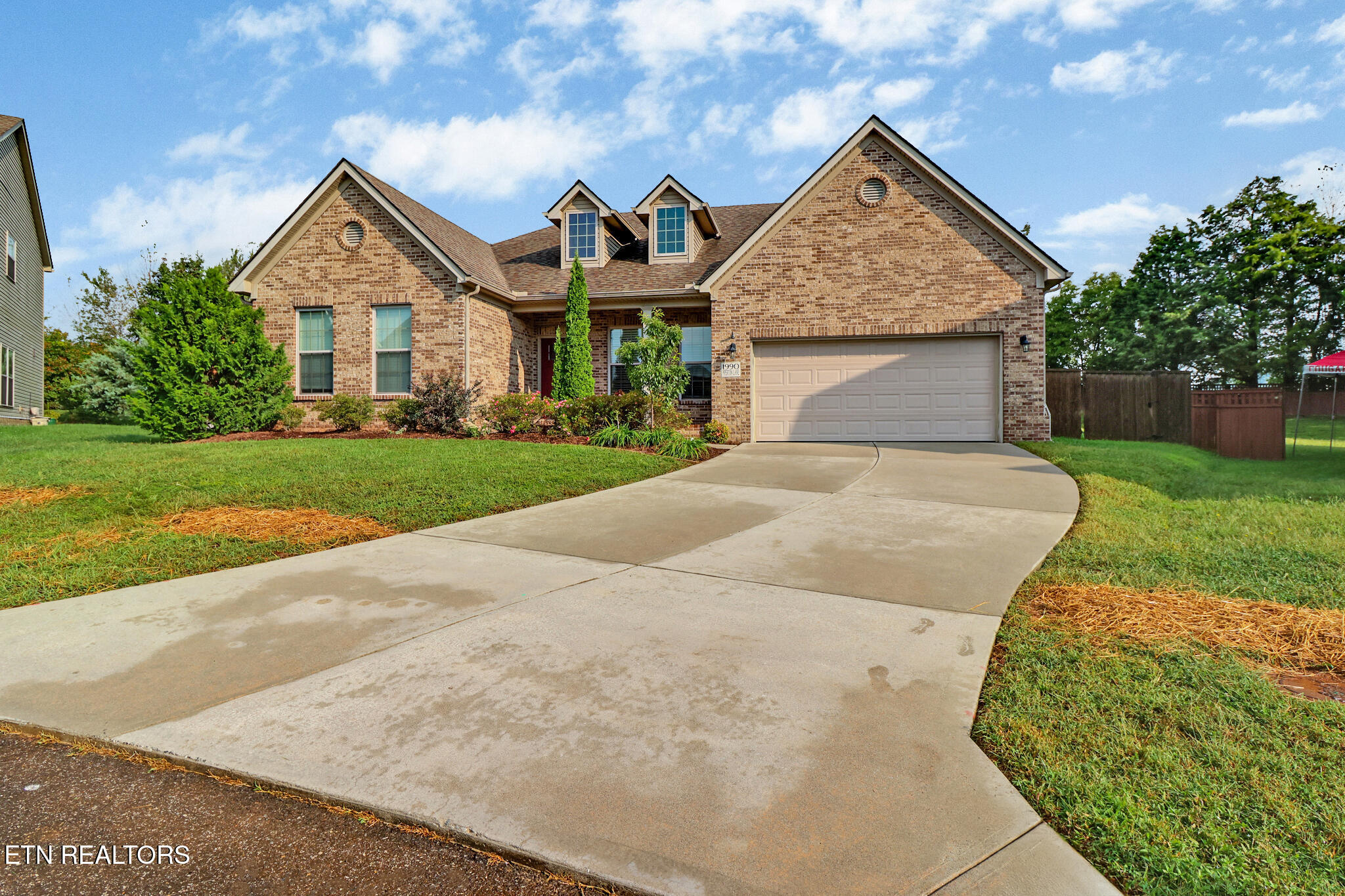 1990 Piperton Ln
