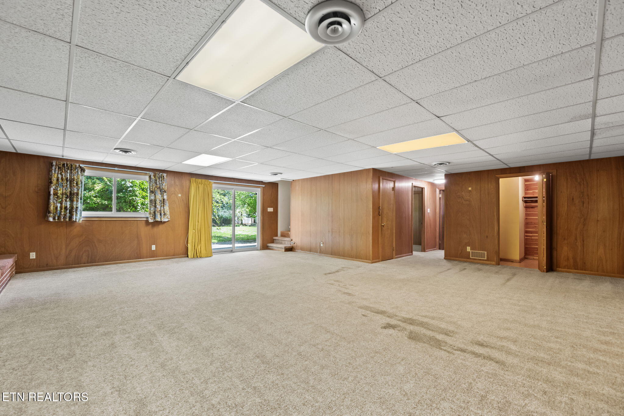 961 W West Outer Drive