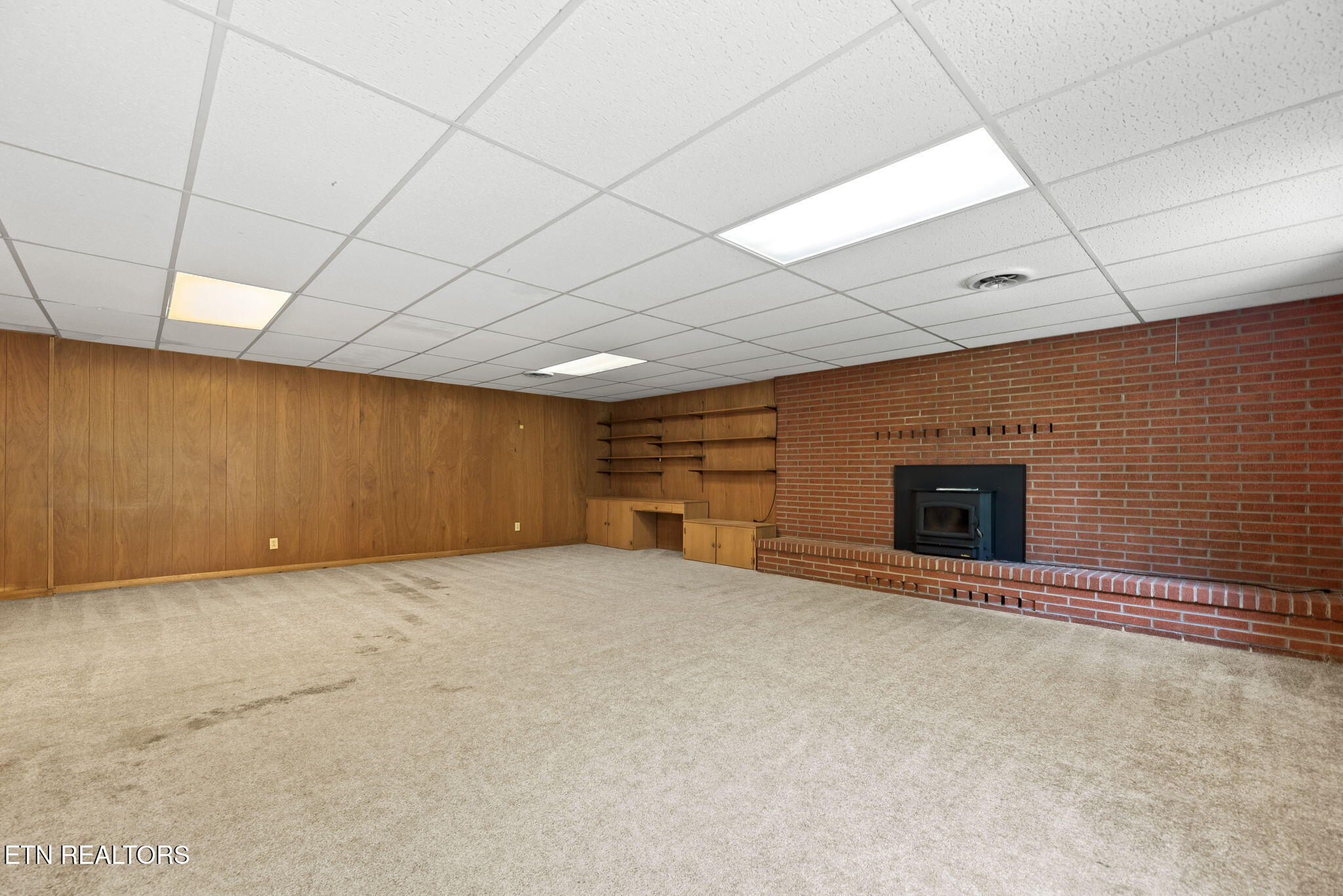961 W West Outer Drive