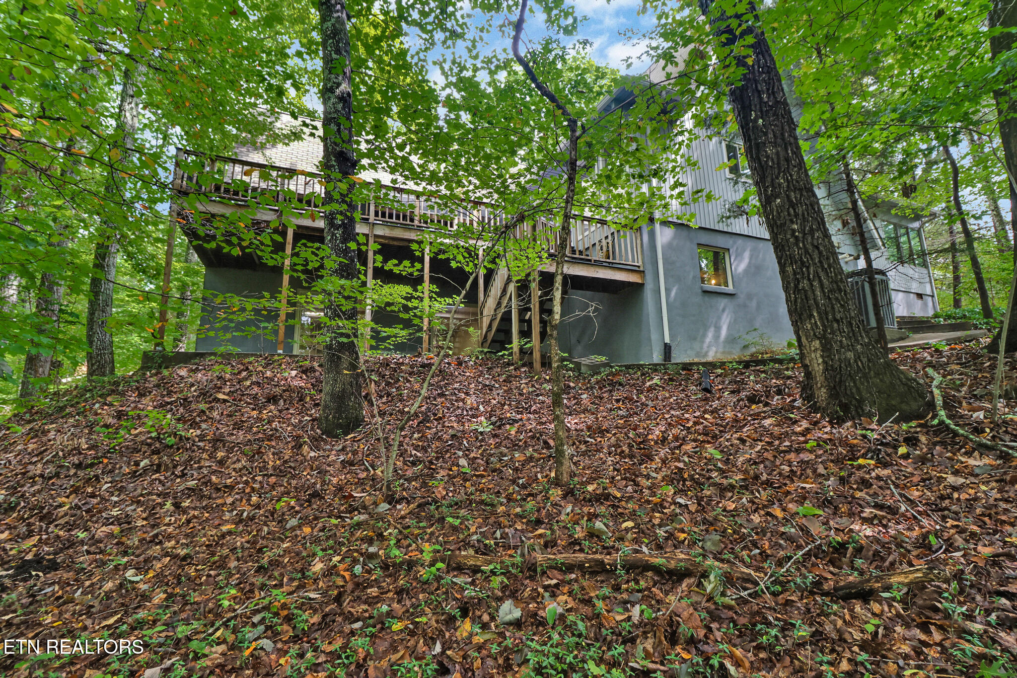 964 W Outer Drive