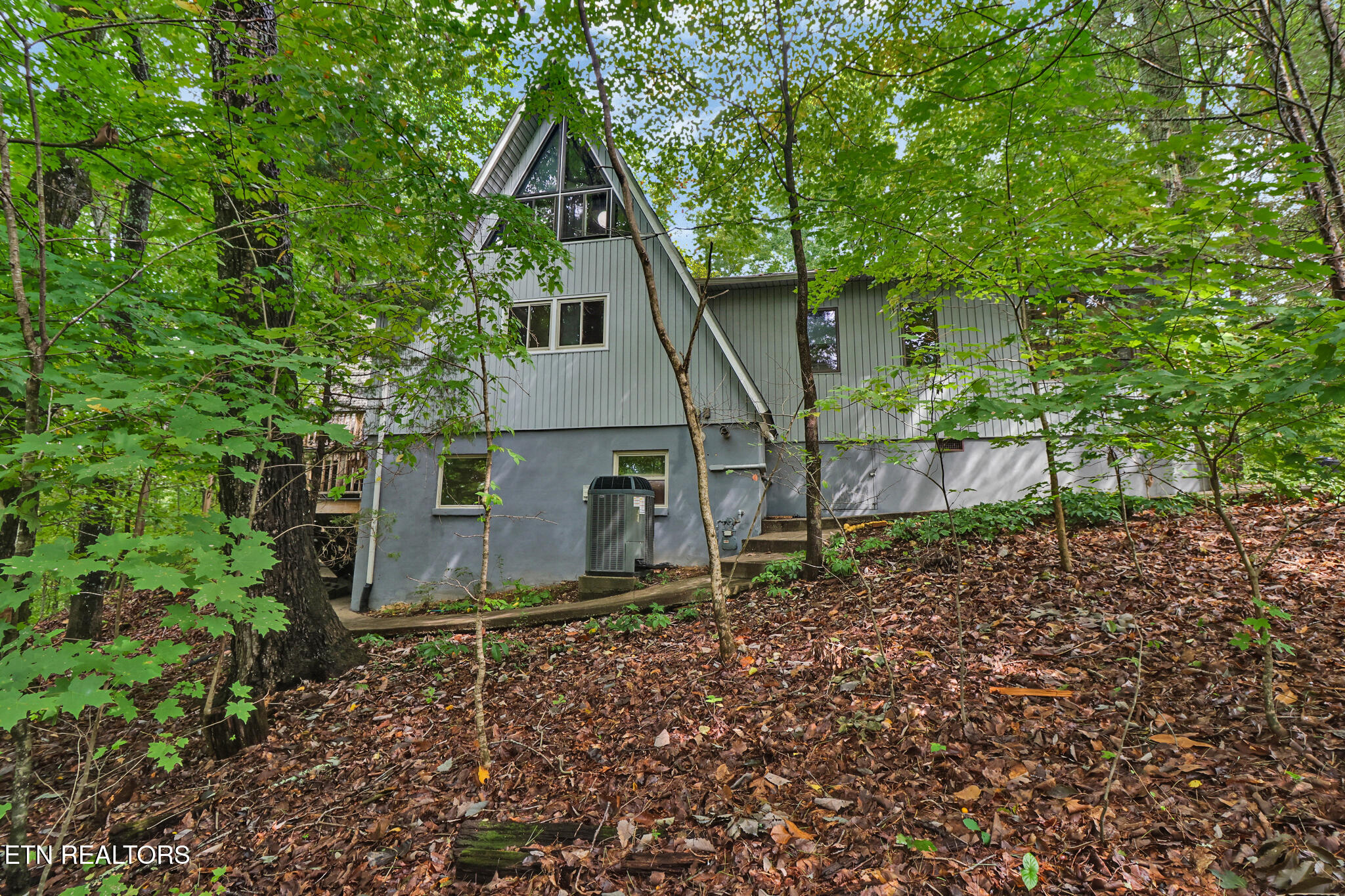 964 W Outer Drive