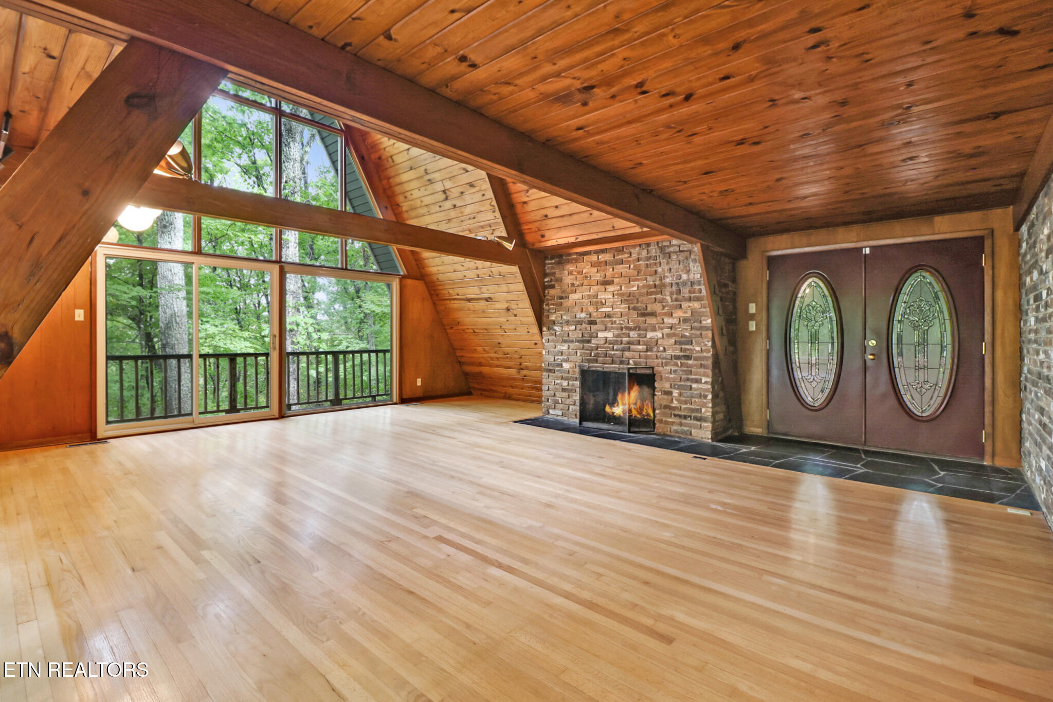 964 W Outer Drive