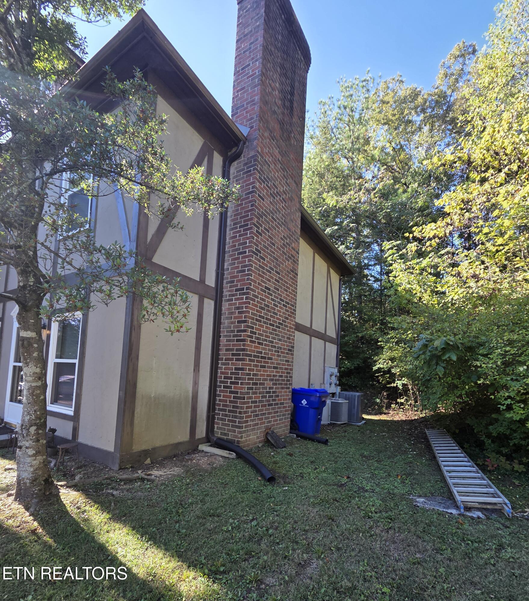 125 Arcadia Lane D