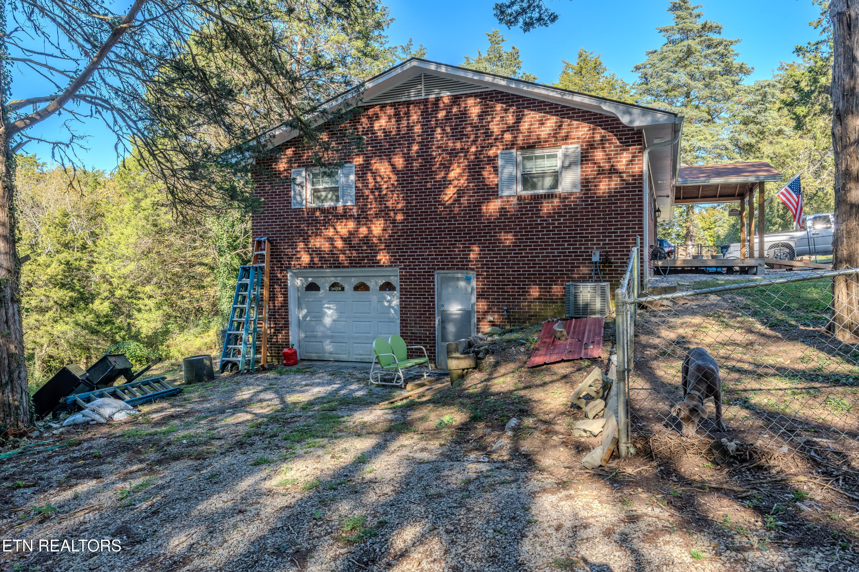 122 Shelby Loop