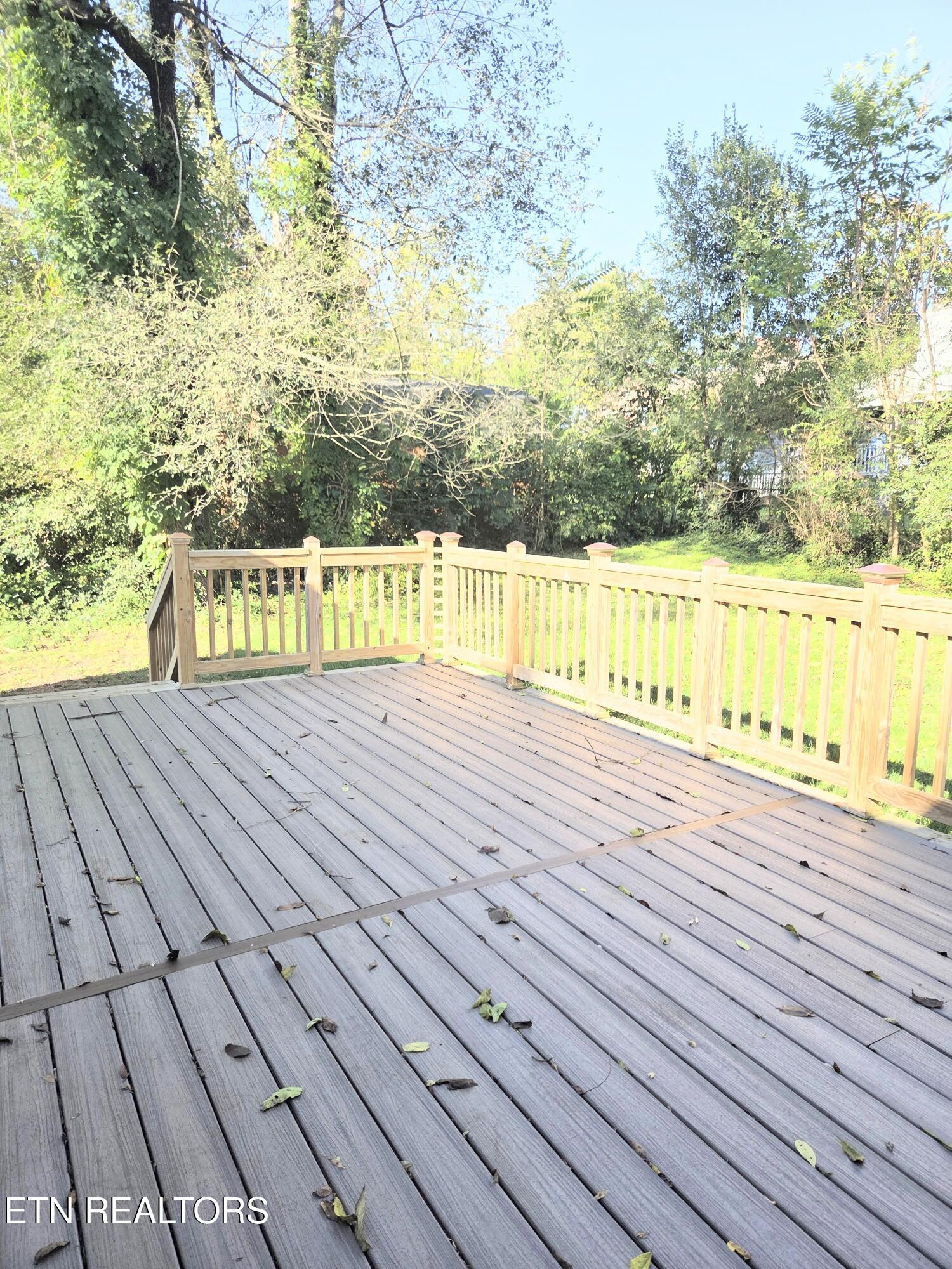 102 Nesper Rd