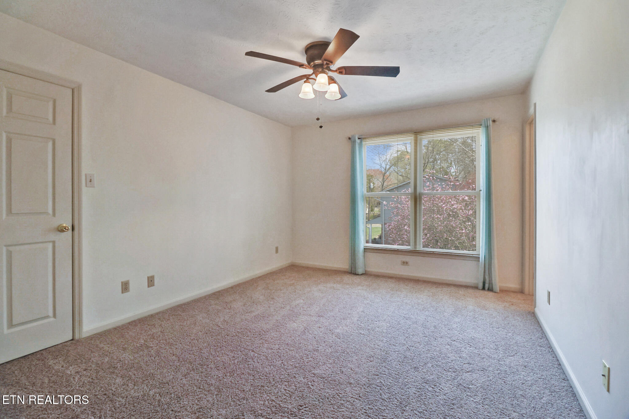 105 W Melbourne Rd
